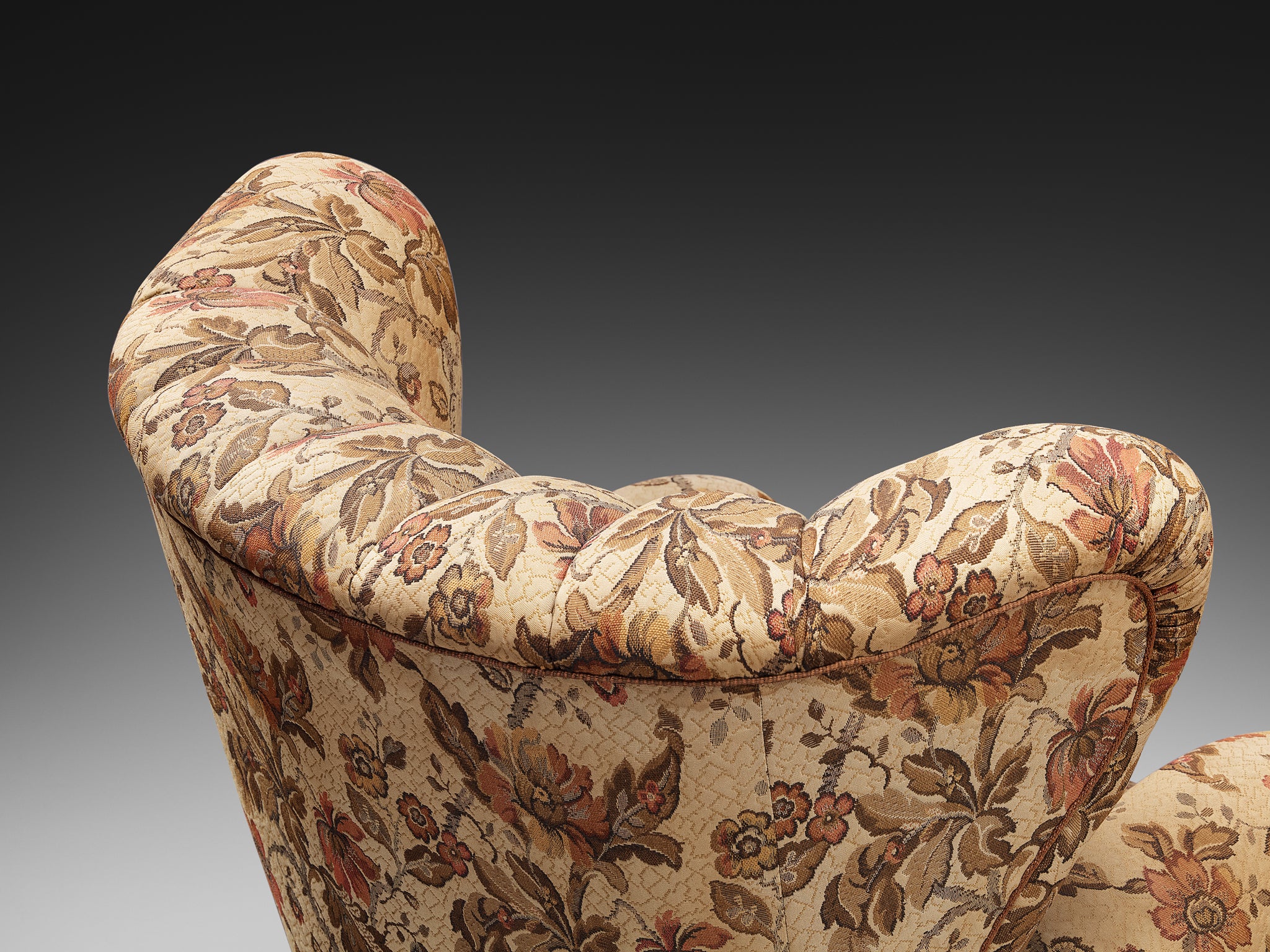 Mid-Century Bulky Lounge Chair in Patterned Upholstery Seating Morentz