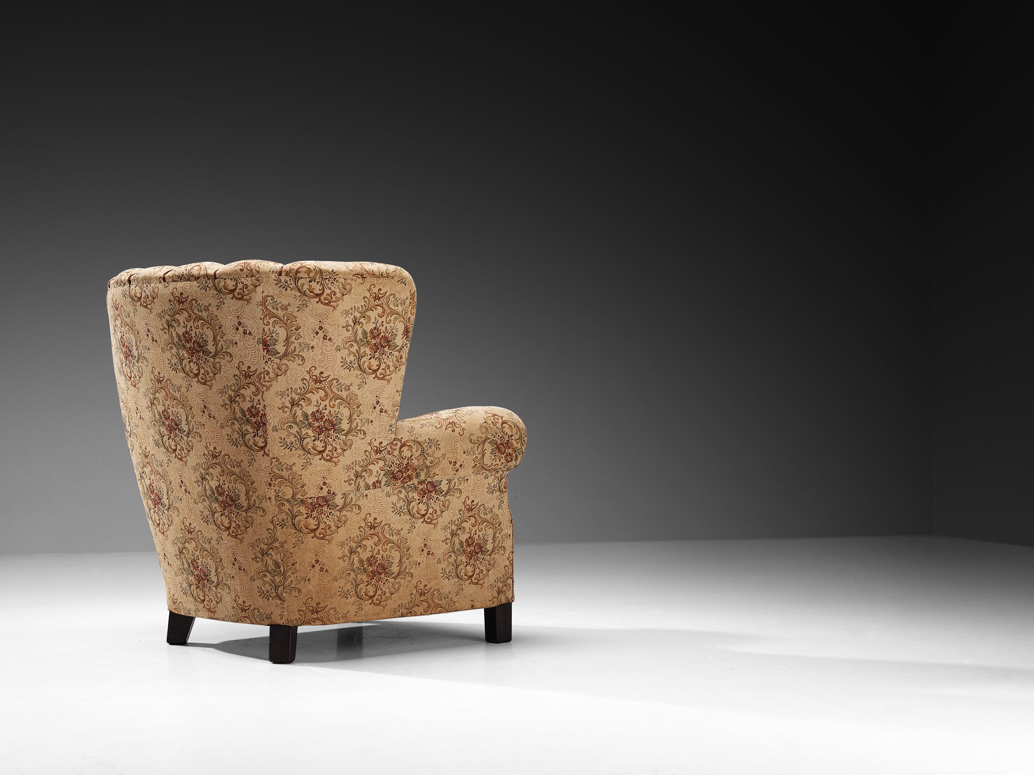 Mid-Century Bulky Lounge Chair in Patterned Upholstery Seating Morentz