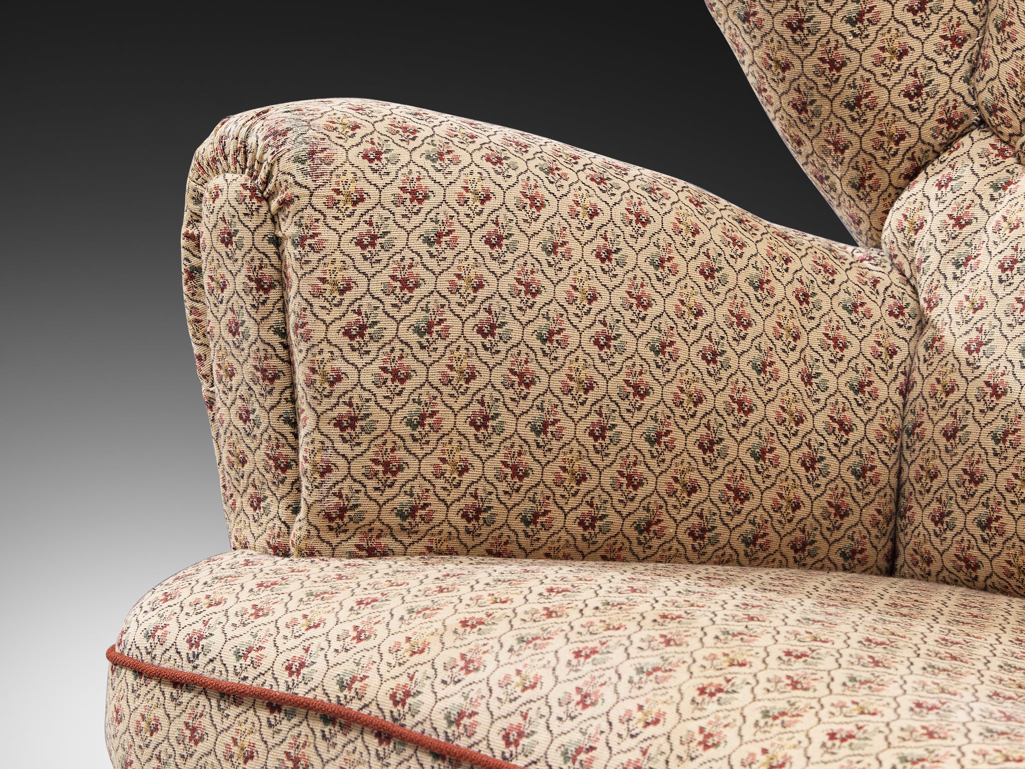 Mid-Century Bulky Lounge Chair in Beige Patterned Upholstery Seating Morentz