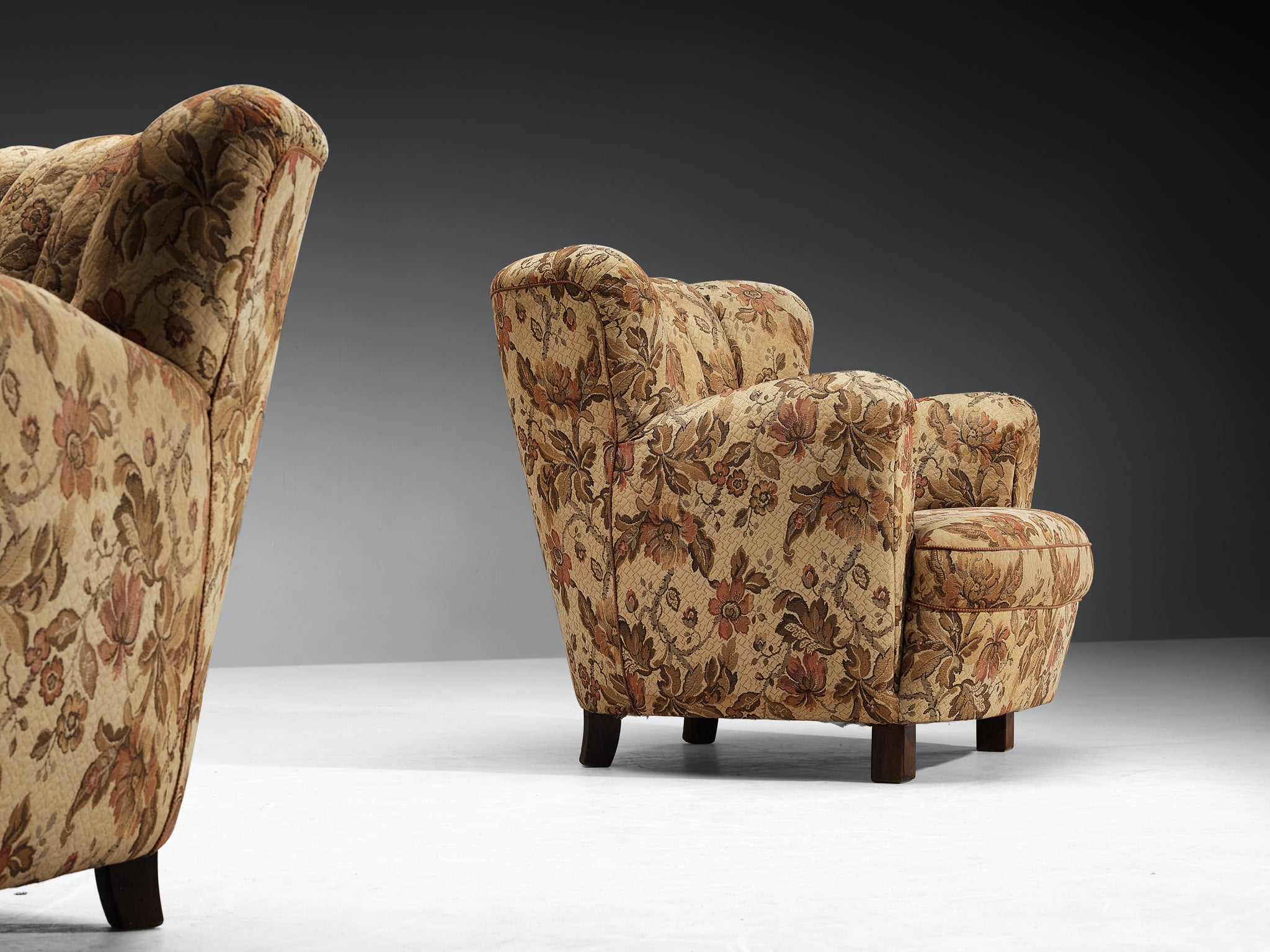 Pair of Mid-Century Lounge Chairs in Floral Upholstery Seating Morentz