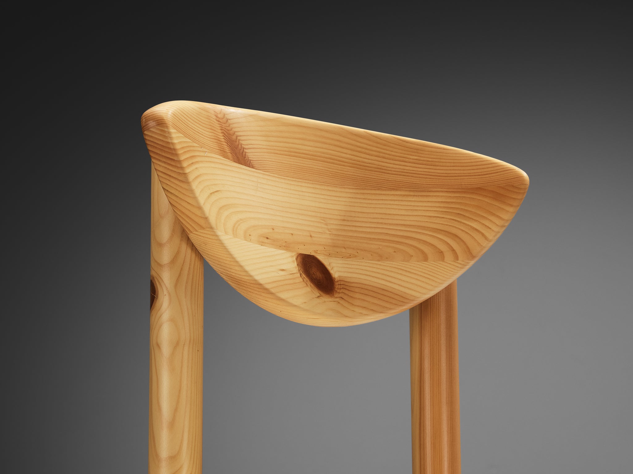 Set of Eight Dining Chairs in Solid Pine Seating Morentz