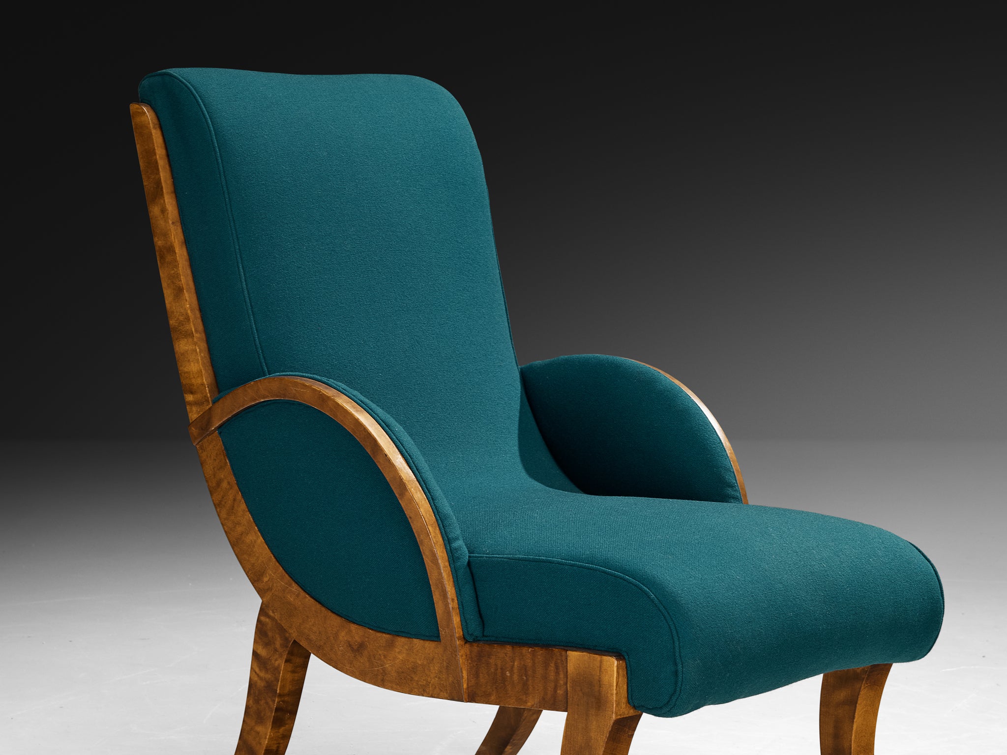 1930s Pair of Finnish Art Deco Curved Lounge Chairs in Birch Seating Morentz