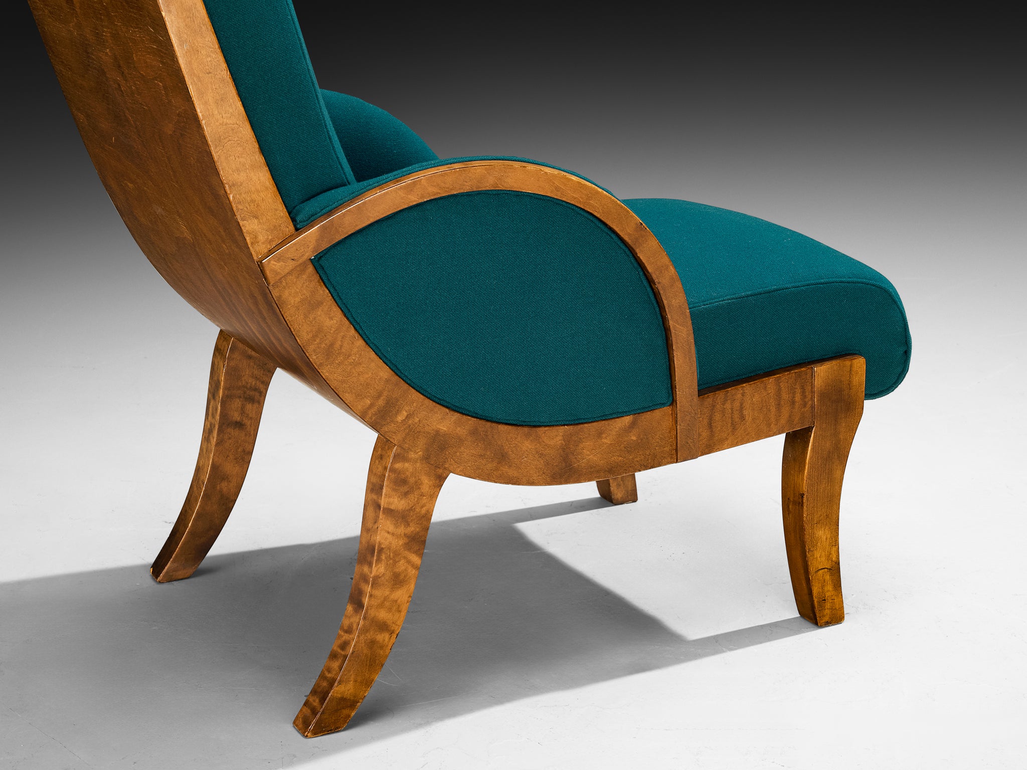 1930s Pair of Finnish Art Deco Curved Lounge Chairs in Birch Seating Morentz