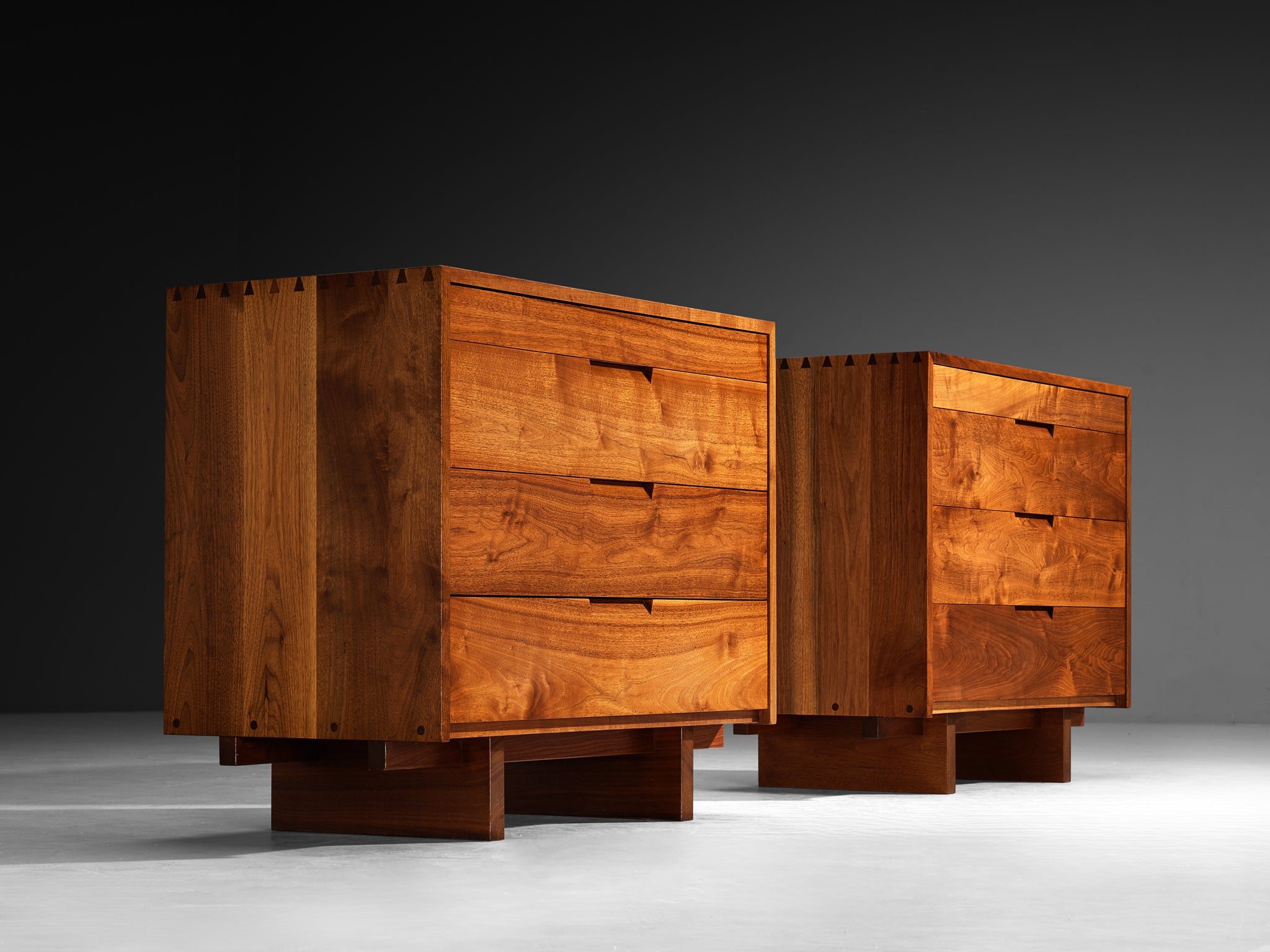 George Nakashima for George Nakashima Studio Pair of Chests of Drawers in Walnut Case pieces and storage cabinets Morentz