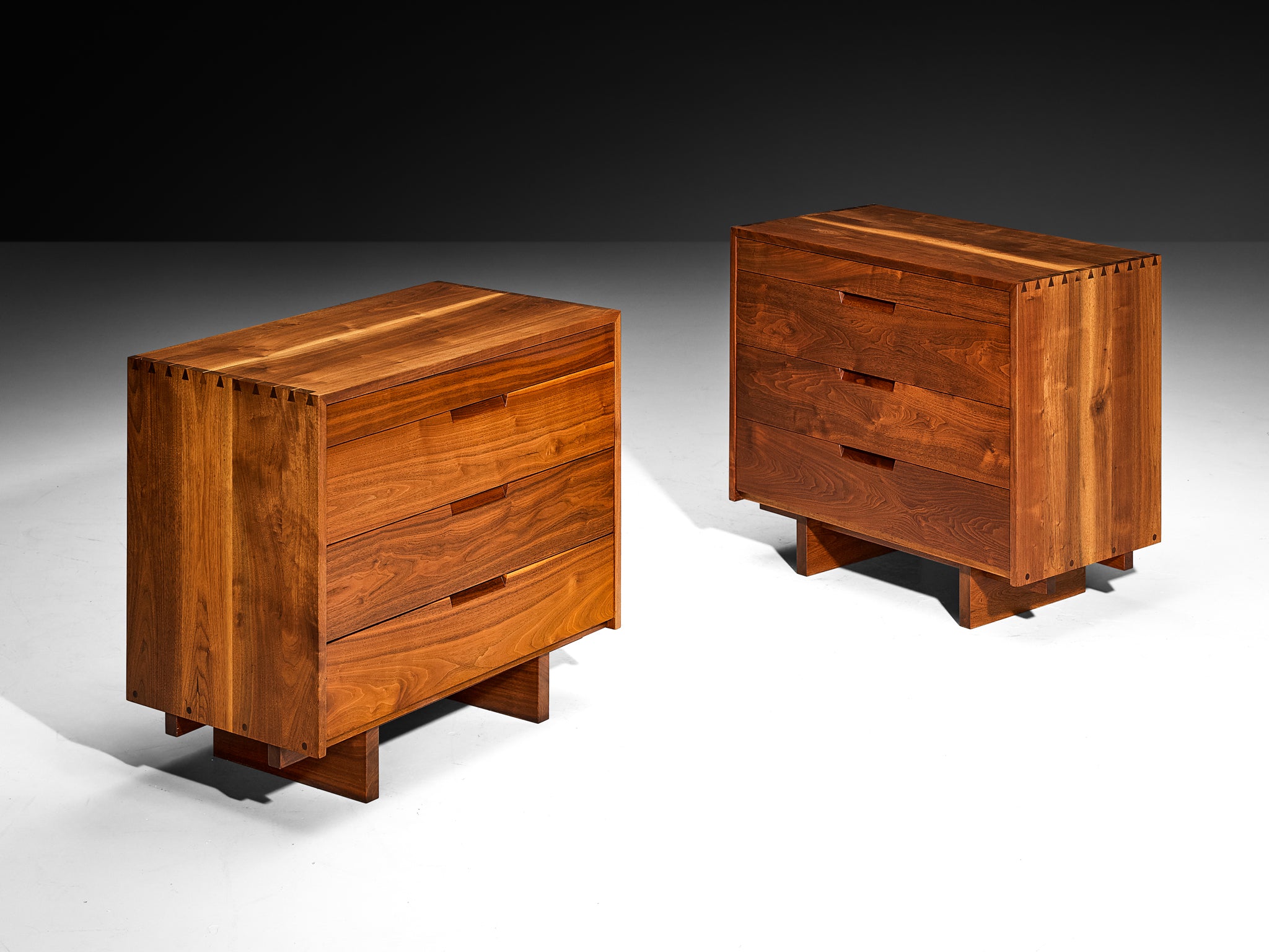 George Nakashima for George Nakashima Studio Pair of Chests of Drawers in Walnut Case pieces and storage cabinets Morentz