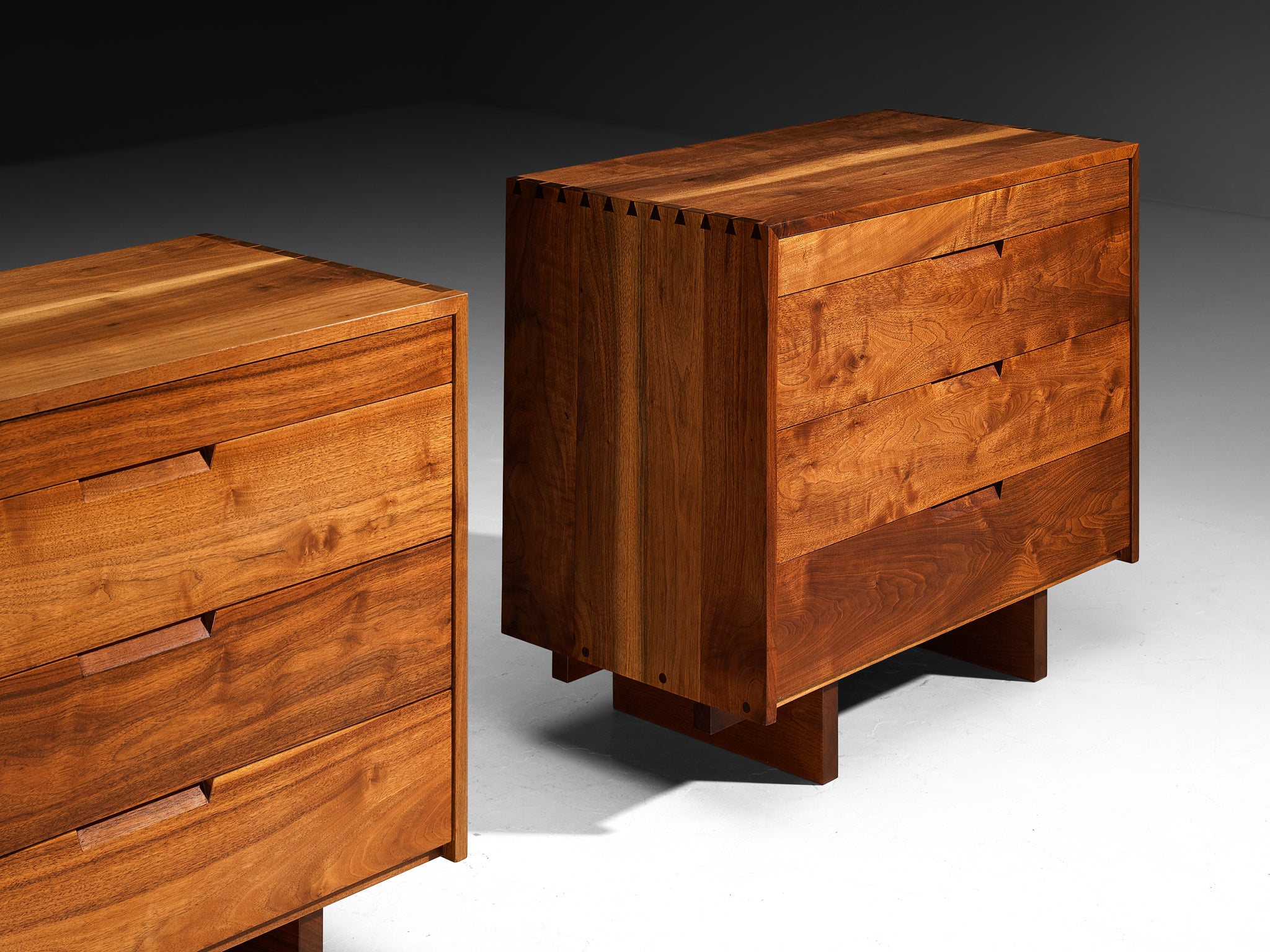 George Nakashima for George Nakashima Studio Pair of Chests of Drawers in Walnut Case pieces and storage cabinets Morentz