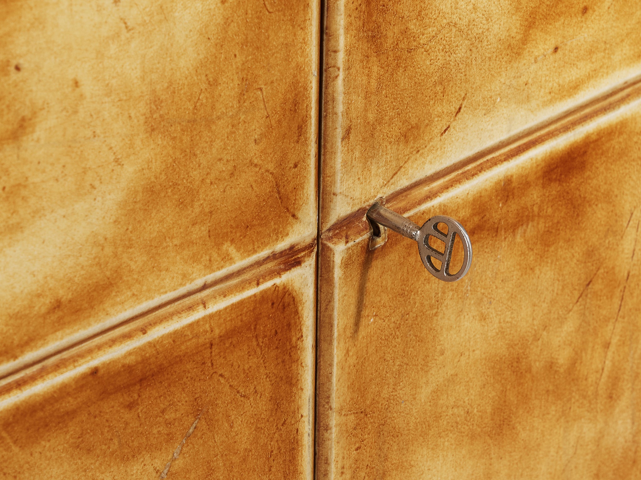 Valzania Cabinet in Parchment with Mirrored Interior Case pieces and storage cabinets Morentz