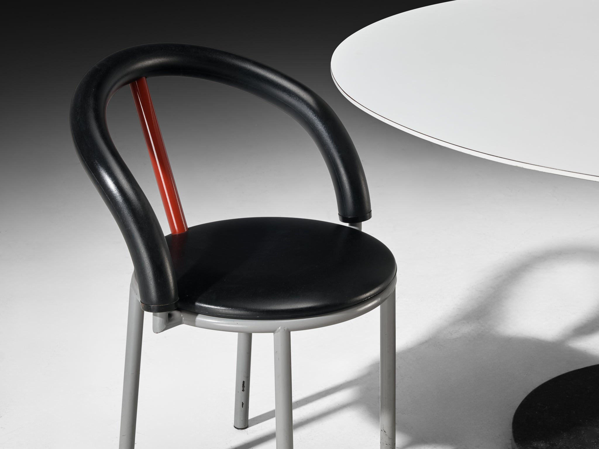 Postmodern Dining Room Set with Anna Anselmi Chairs and Round Table Tables Morentz