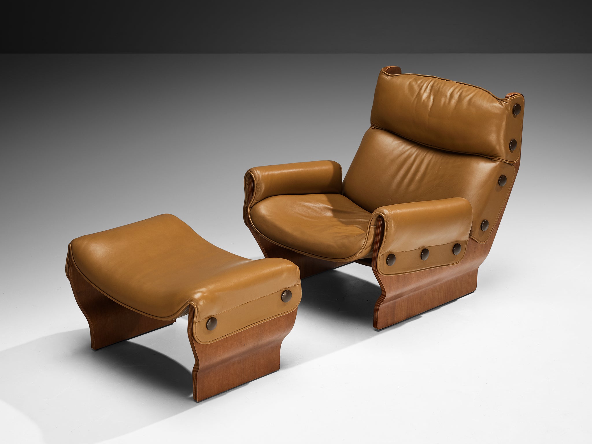 Osvaldo Borsani for Tecno 'Canada' Lounge Chairs and Ottoman Seating Morentz