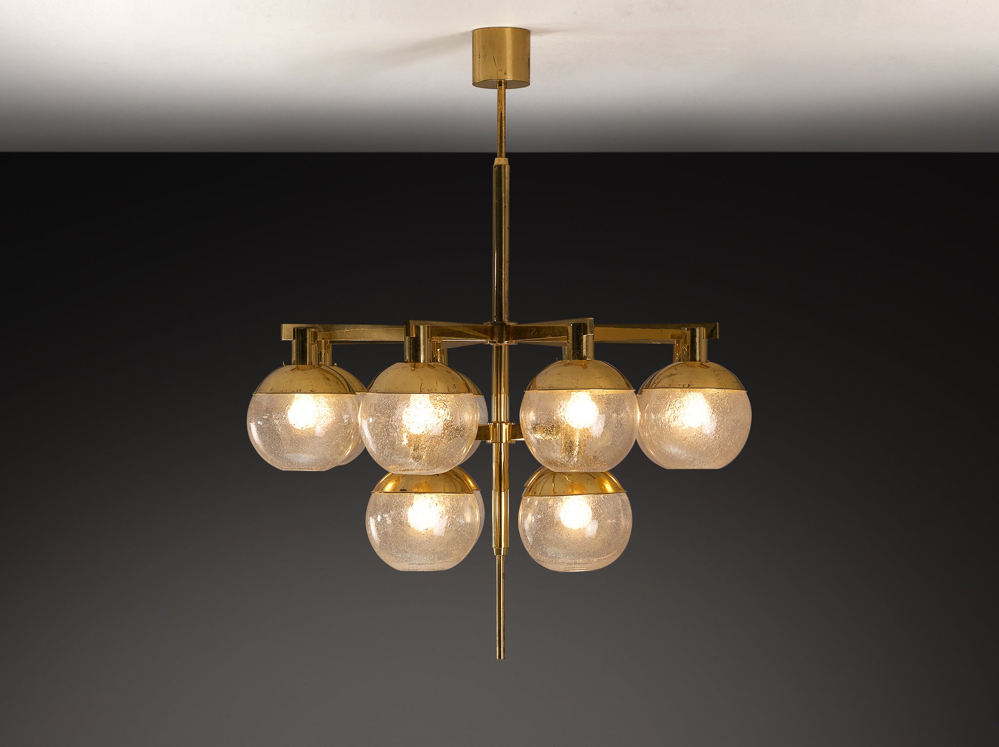 Hans-Agne Jakobsson ‘Pastoral’ Chandelier in Brass with Glass Spheres Lighting Morentz