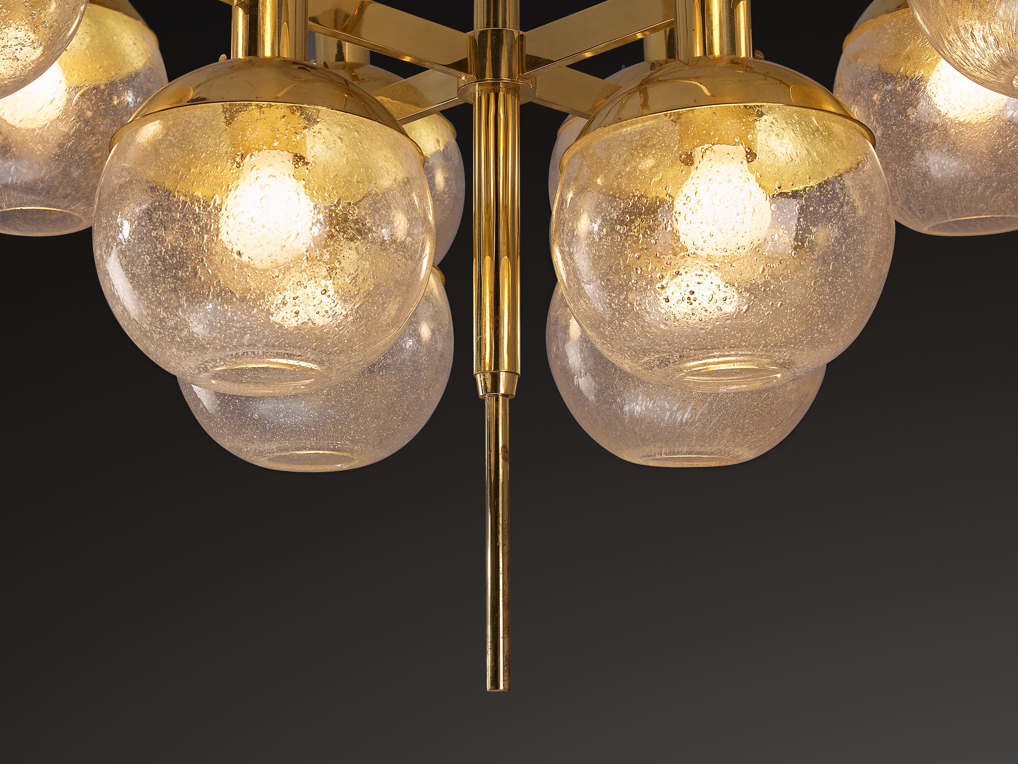 Hans-Agne Jakobsson ‘Pastoral’ Chandelier in Brass with Glass Spheres Lighting Morentz
