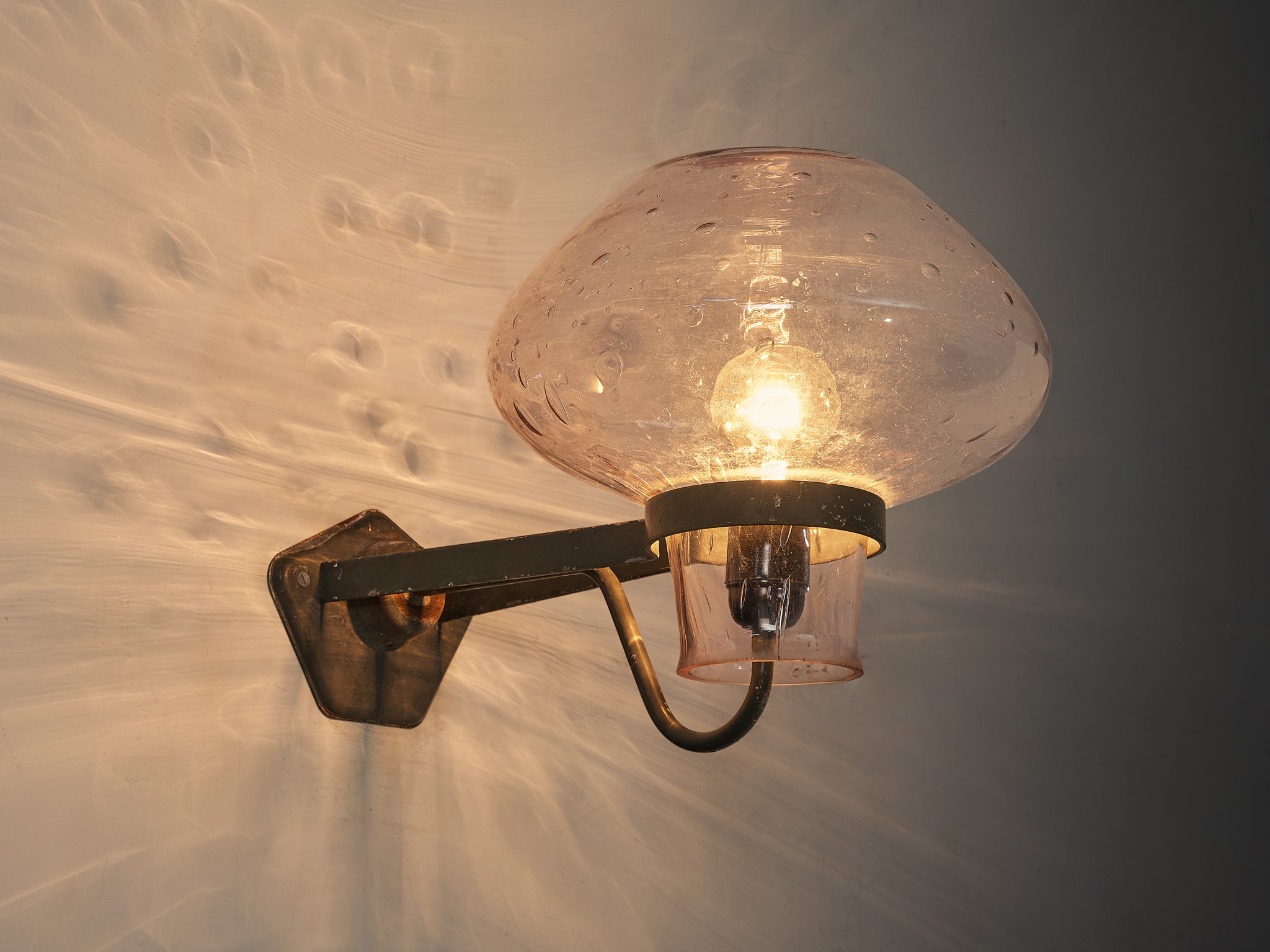Gunnar Asplund for ASEA Wall Light in Blown Glass and Metal Lighting Morentz