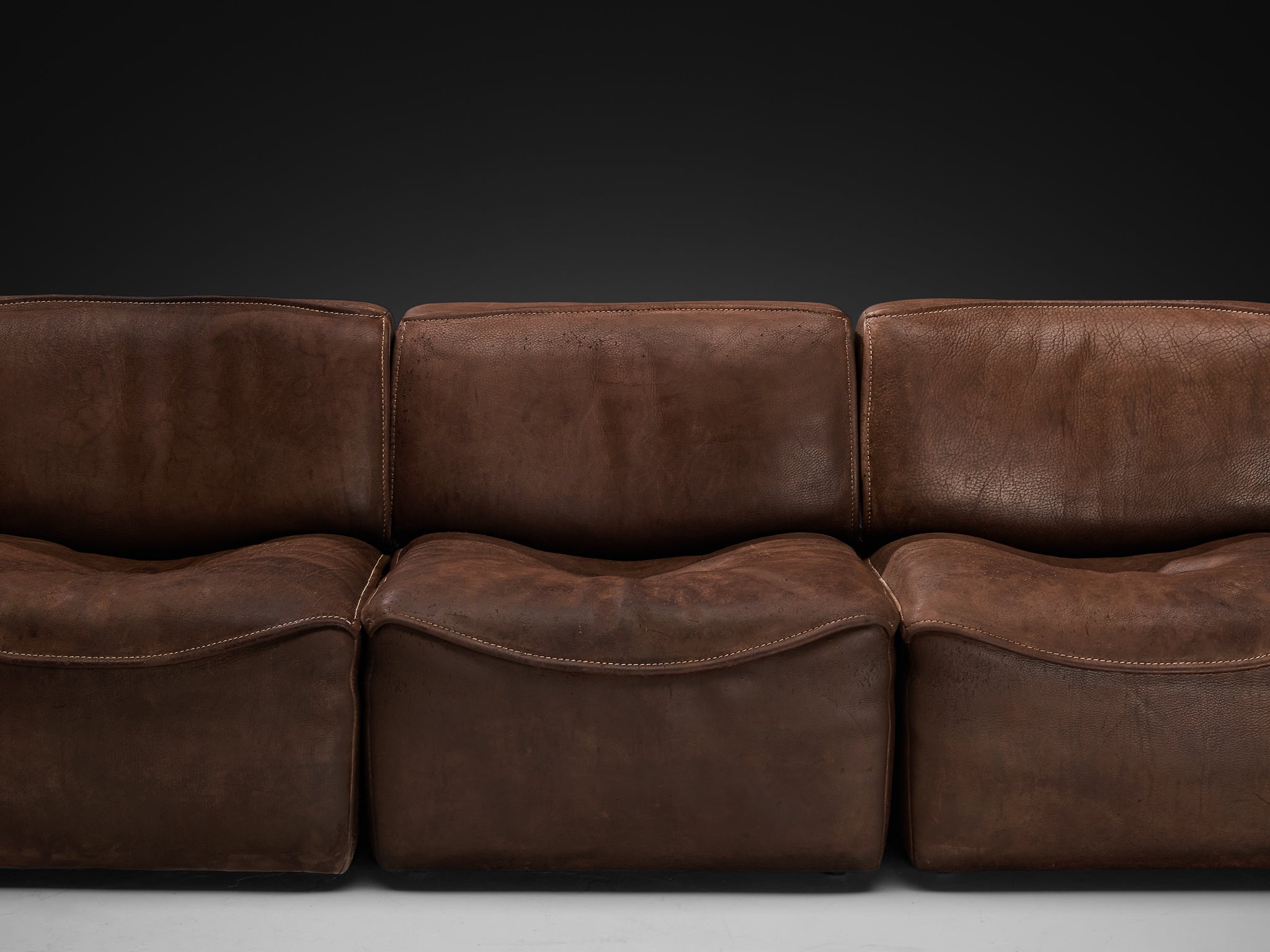 De Sede ‘DS-15’ Modular Sofa in Patinated Brown Leather Seating Morentz