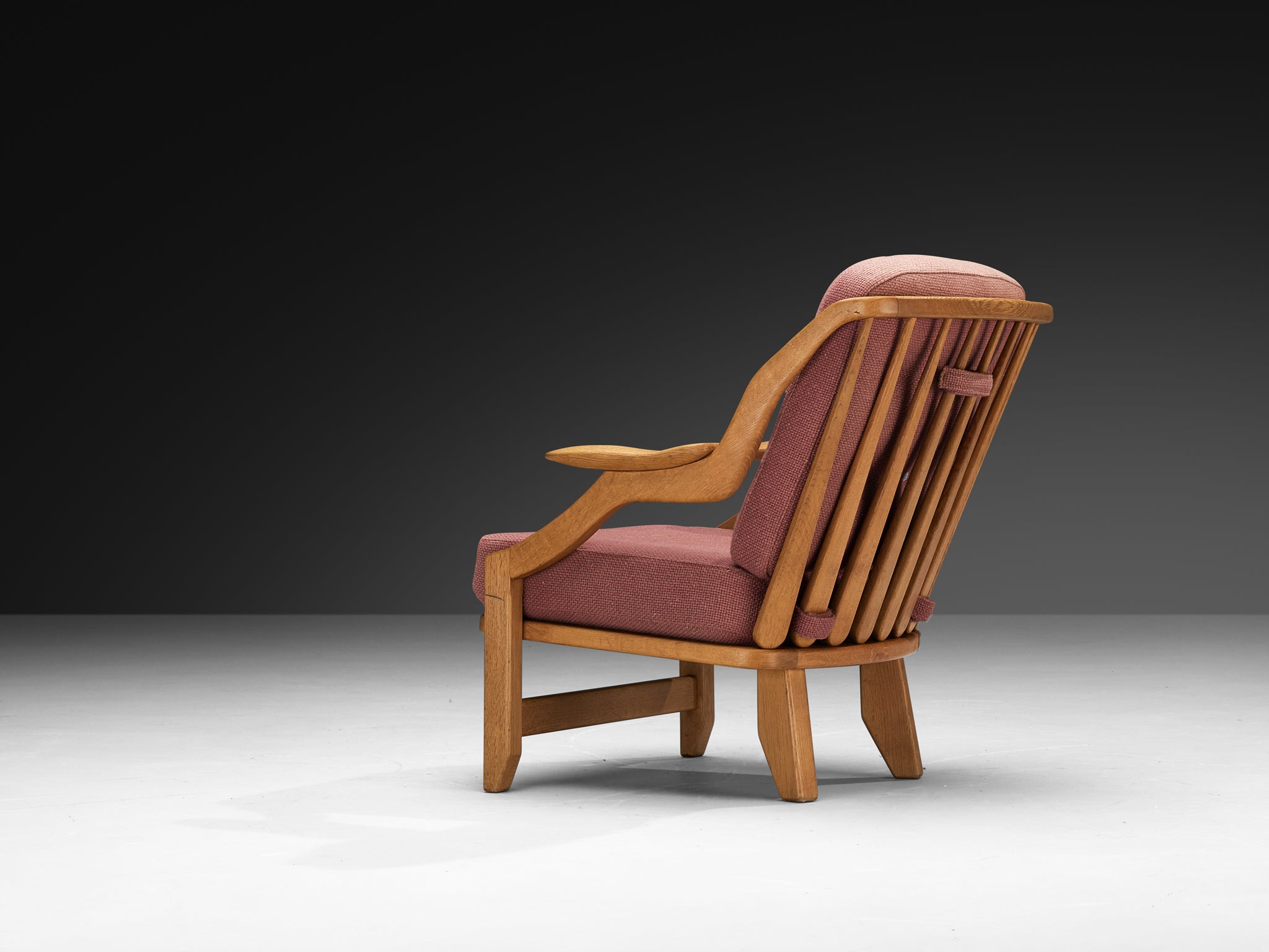 Guillerme & Chambron 'Gregoire' Lounge Chair in Solid Oak and Dusty Rose Wool Seating Morentz