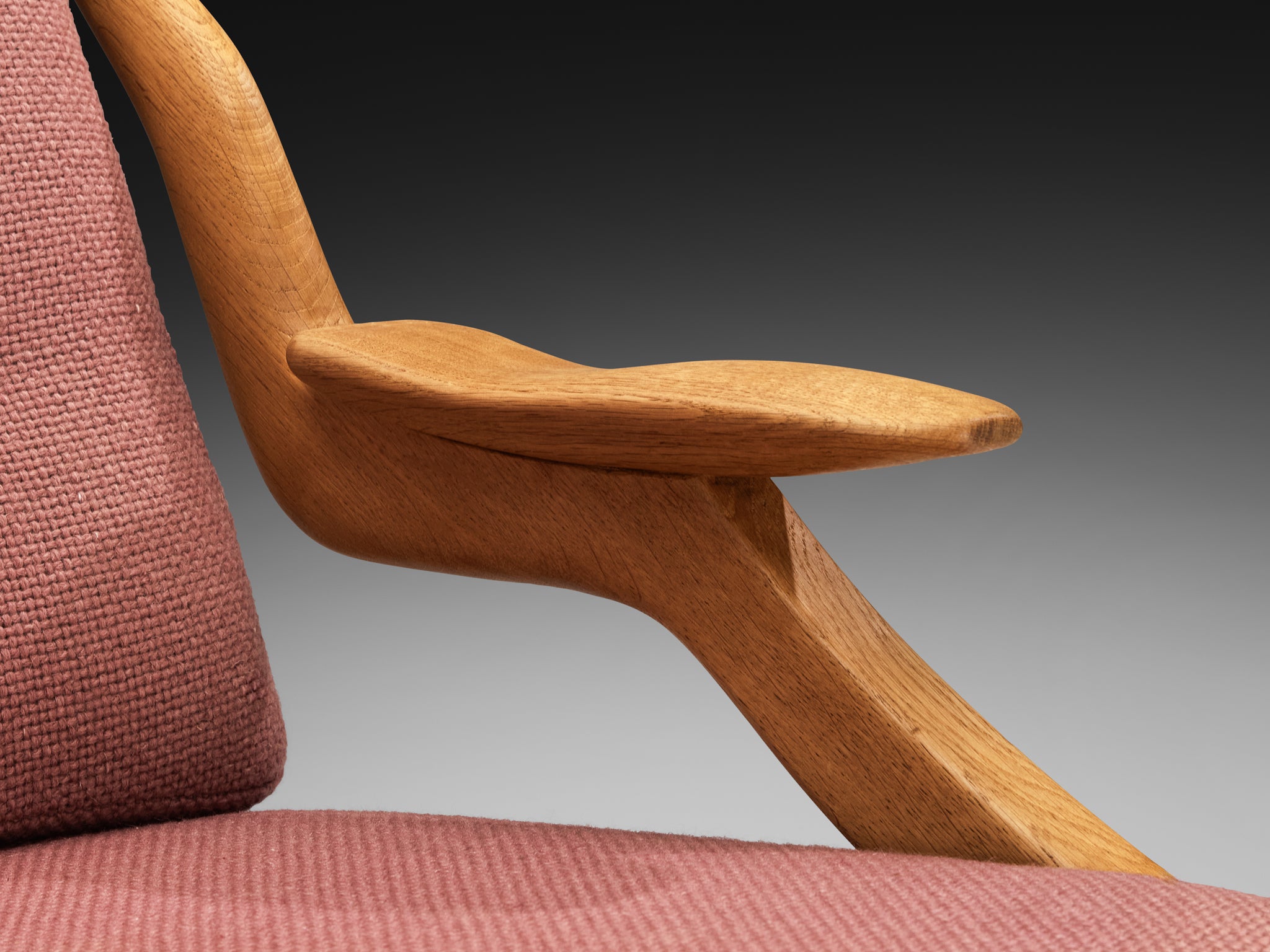 Guillerme & Chambron 'Gregoire' Lounge Chair in Solid Oak and Dusty Rose Wool Seating Morentz