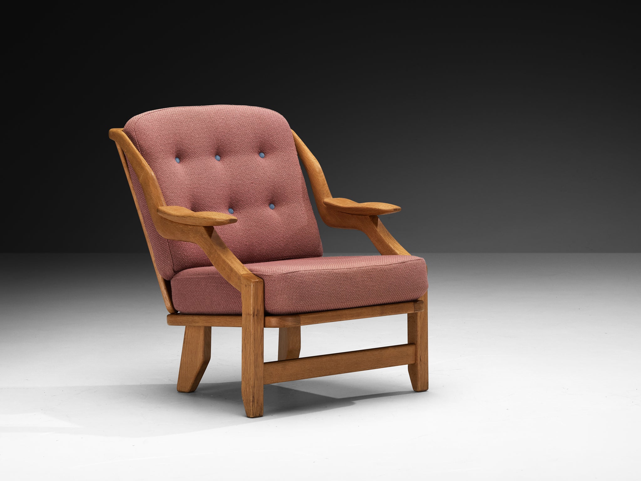 Guillerme & Chambron 'Gregoire' Lounge Chair in Solid Oak and Dusty Rose Wool Seating Morentz
