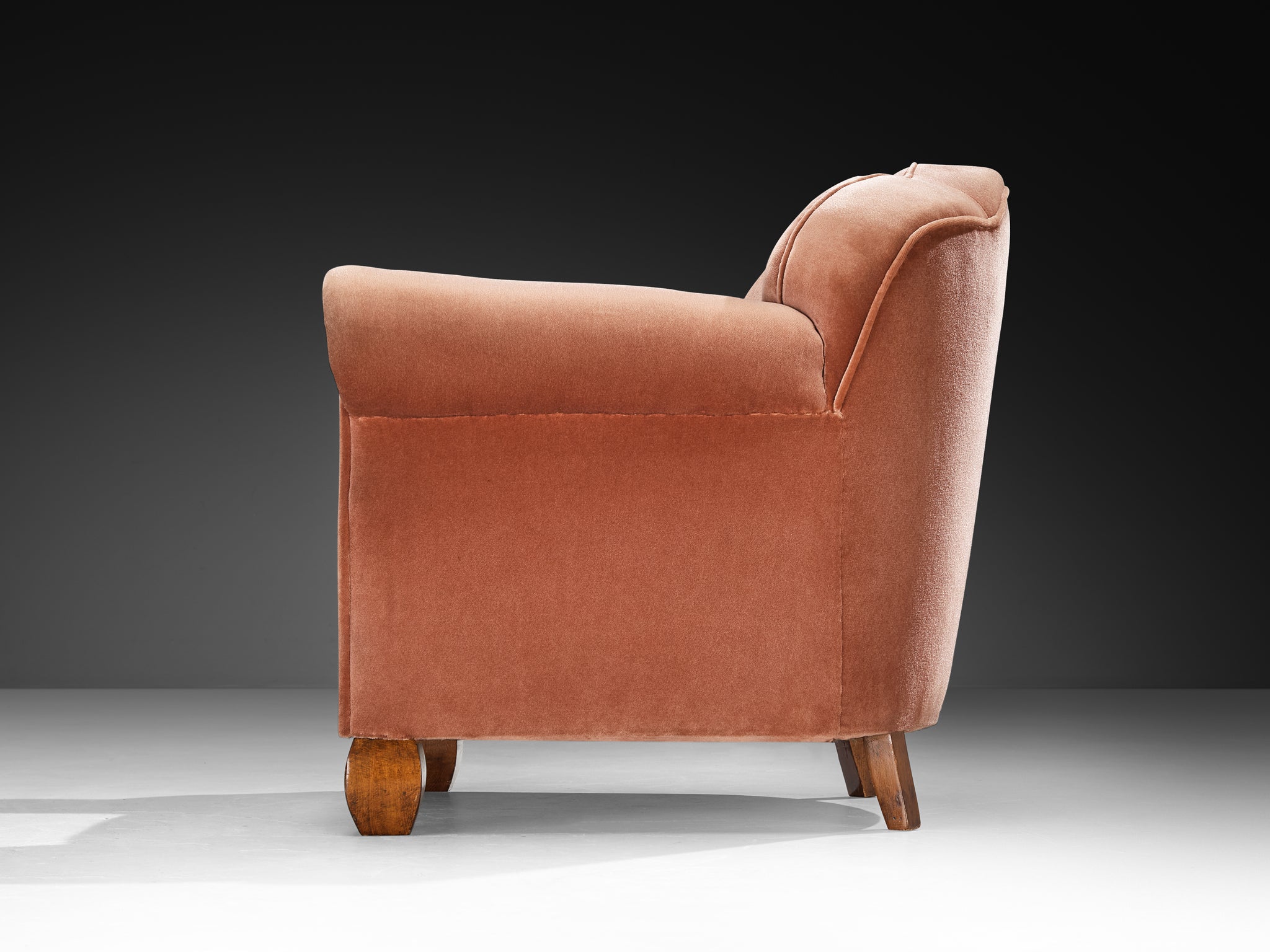 1930s Sculptural Art Deco Lounge Chair in Dusty Pink Velvet and Oak Seating Morentz