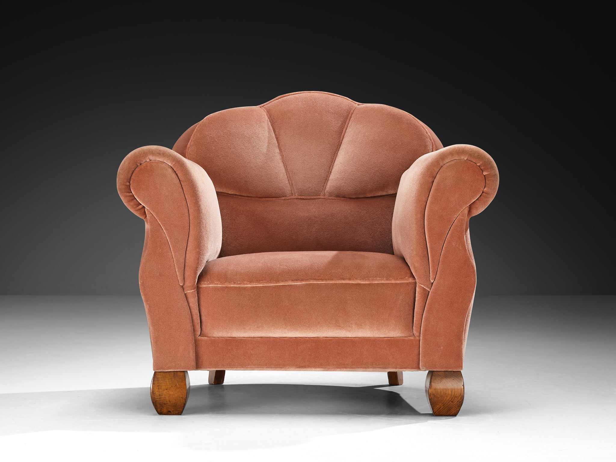 1930s Sculptural Art Deco Lounge Chair in Dusty Pink Velvet and Oak Seating Morentz
