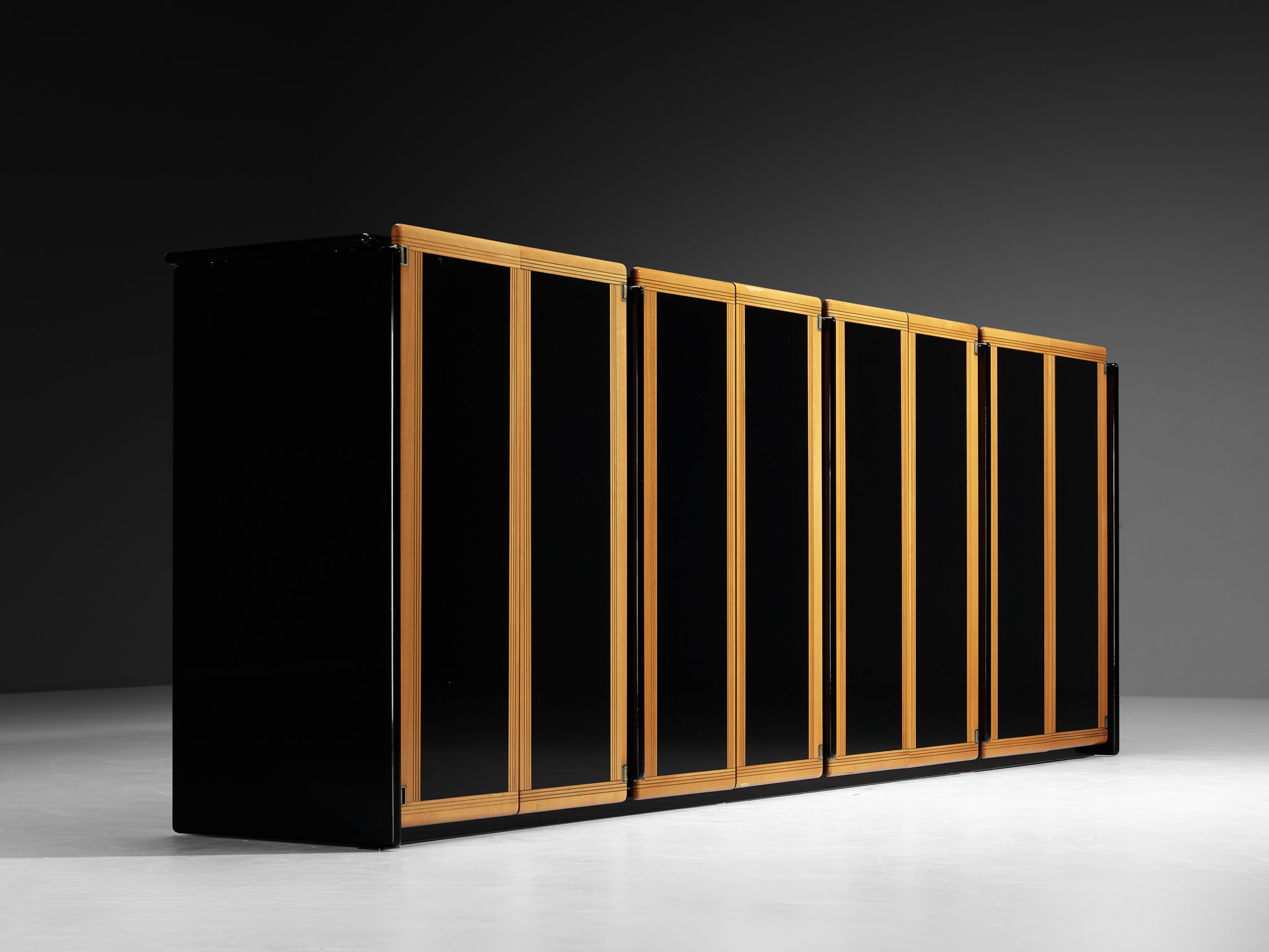 Afra & Tobia Scarpa for Maxalto 'Artona' Sideboard in Black Lacquered Wood Case pieces and storage cabinets Morentz