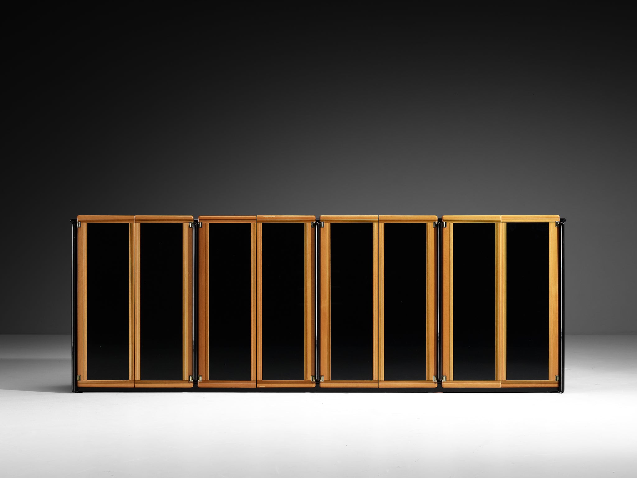 Afra & Tobia Scarpa for Maxalto 'Artona' Sideboard in Black Lacquered Wood Case pieces and storage cabinets Morentz