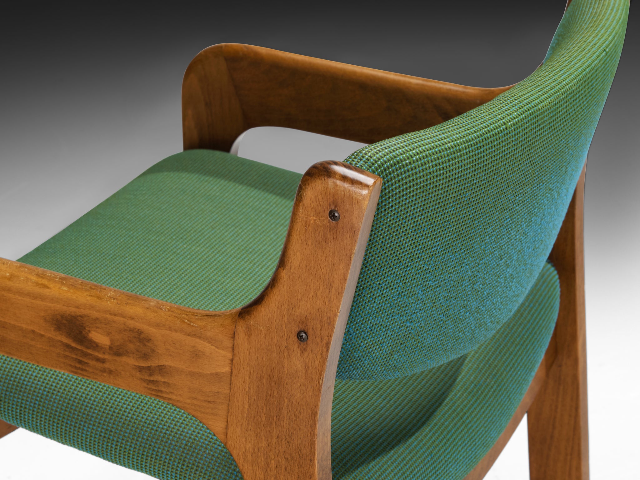 Elegant Italian Mid-Century Set of Sixteen Dining Chairs with Curved Frames in Wood Seating Morentz