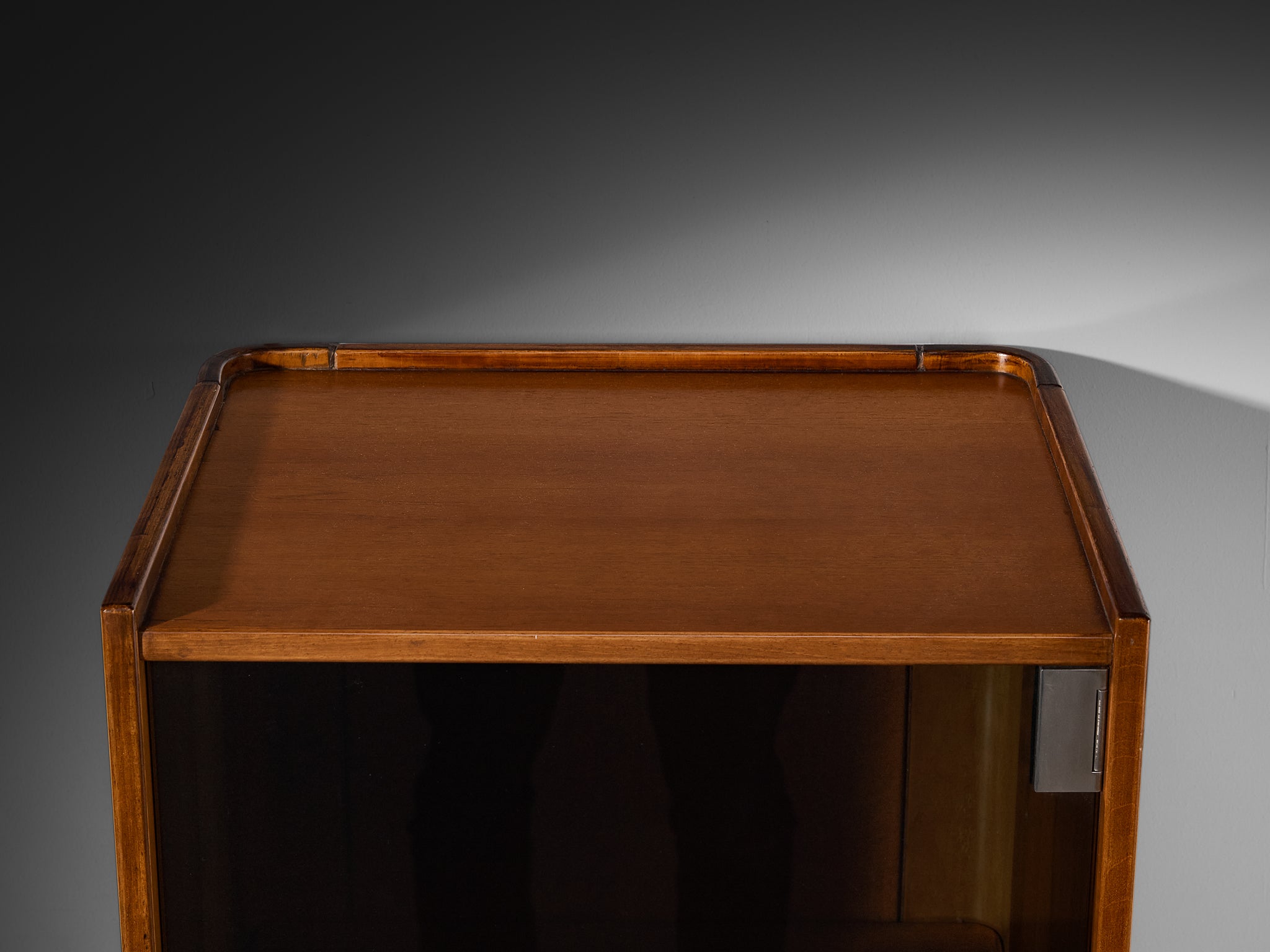 Vittorio Introini for Saporiti Cabinet in Walnut Case pieces and storage cabinets Morentz