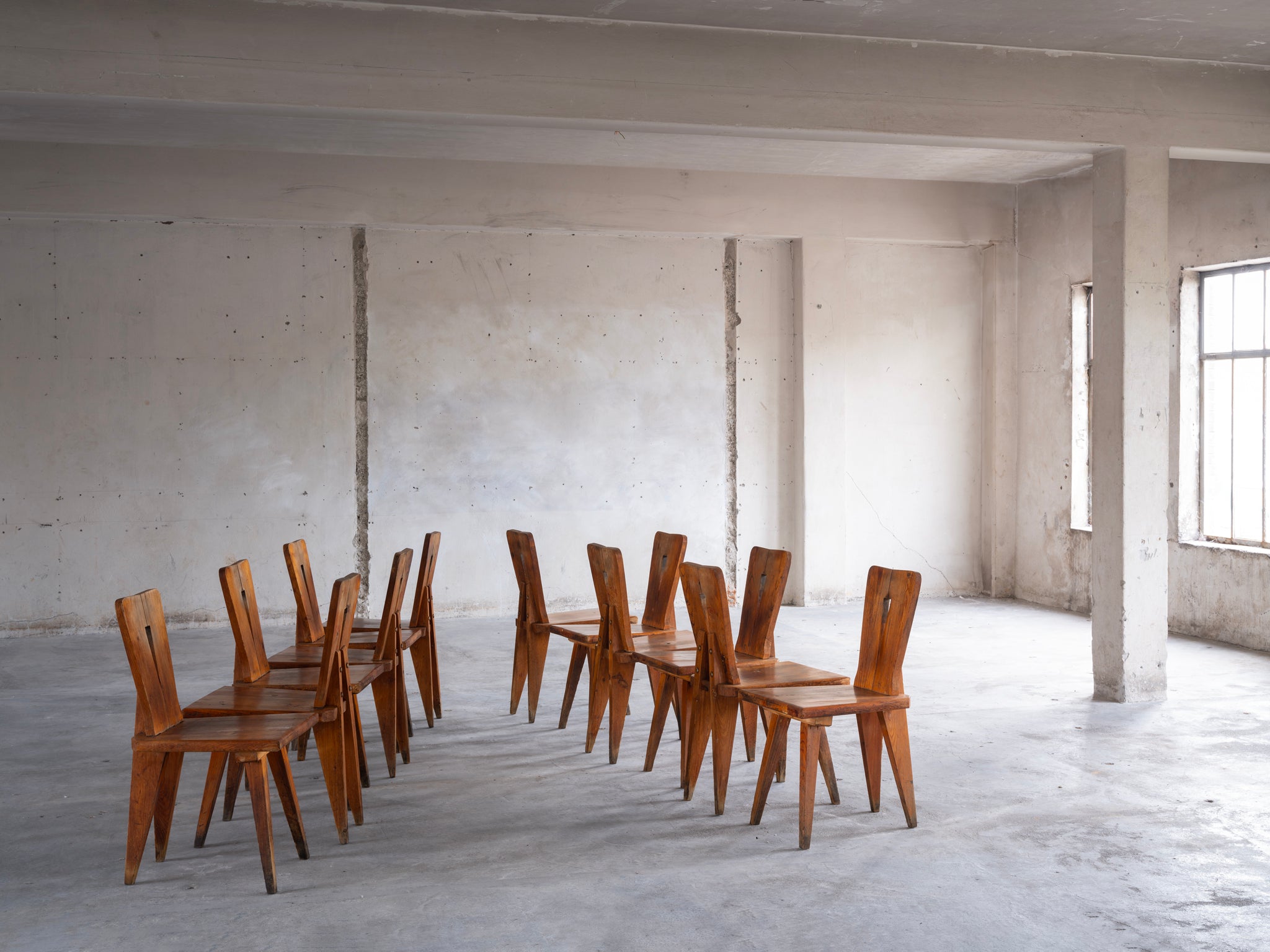 1950s Sculptural French Chalet Set of Eight Carved Chairs in Solid Pine Seating Morentz
