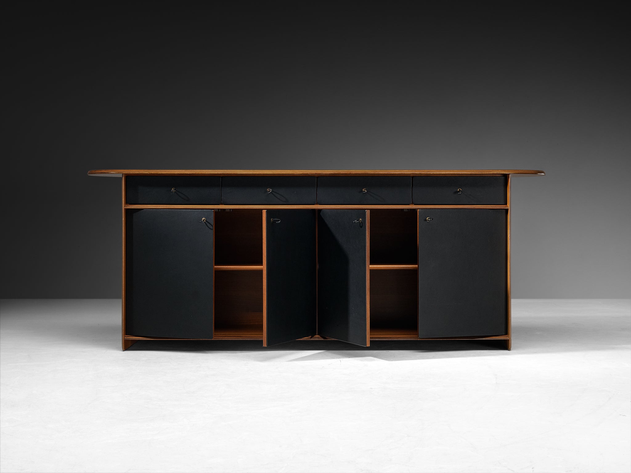 Afra & Tobia Scarpa for Maxalto 'Artona' Sideboard in Black Leather and Walnut Case pieces and storage cabinets Morentz