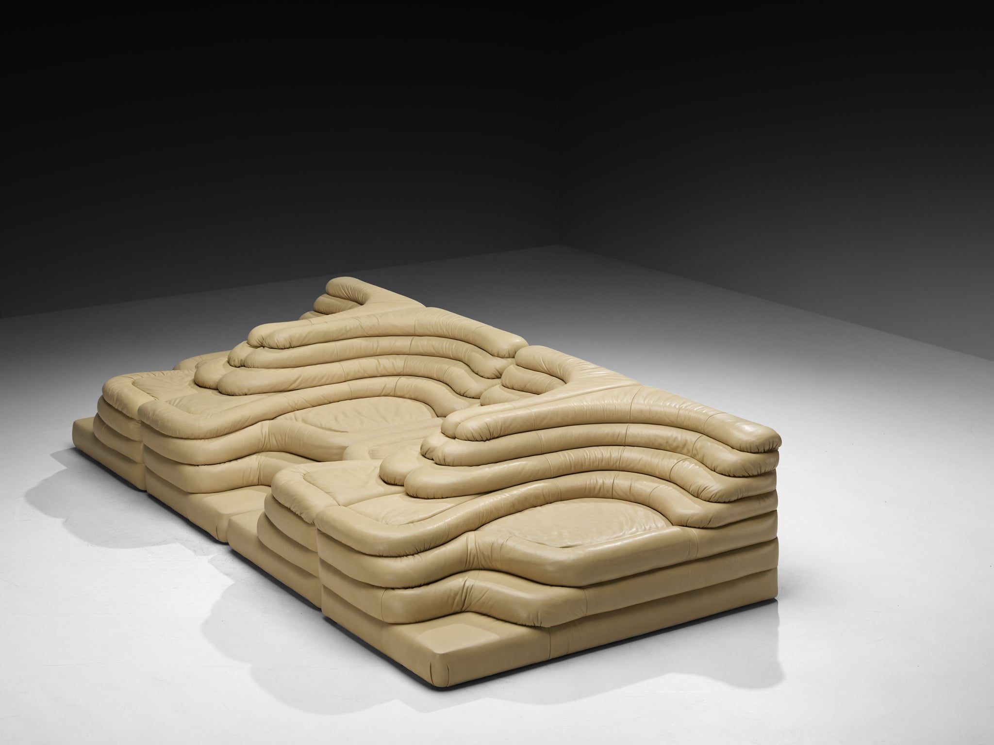 Ubald Klug for De Sede 'Terrazza' Landscapes in Rich Beige Leather Seating Morentz