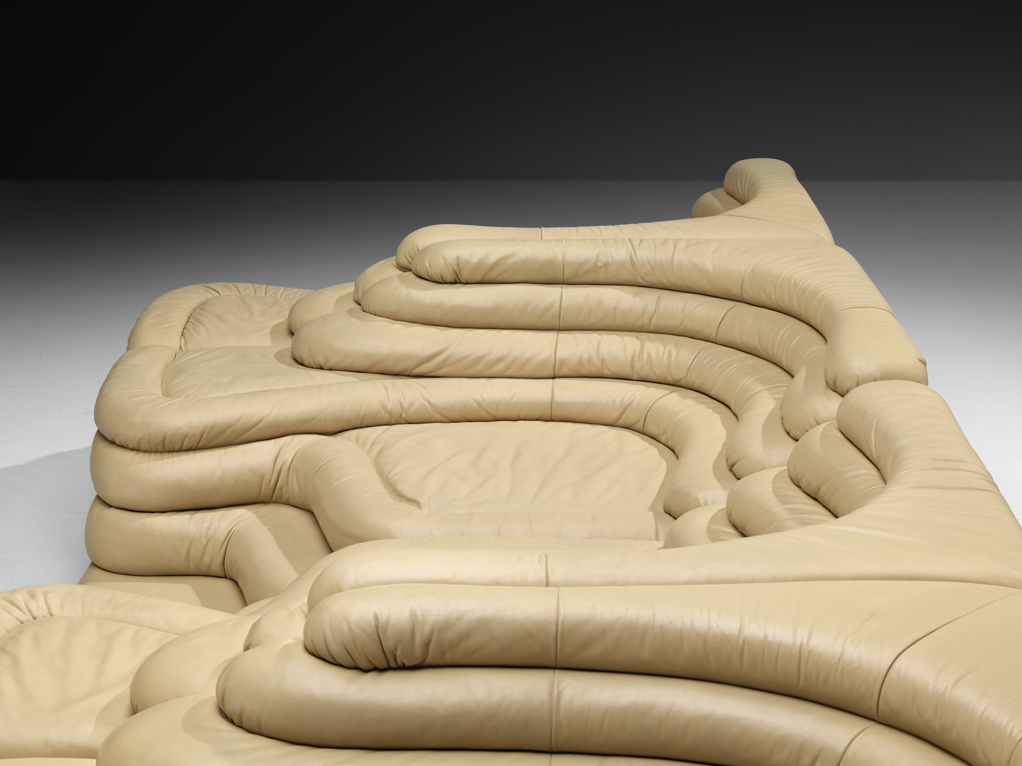 Ubald Klug for De Sede 'Terrazza' Landscapes in Rich Beige Leather Seating Morentz