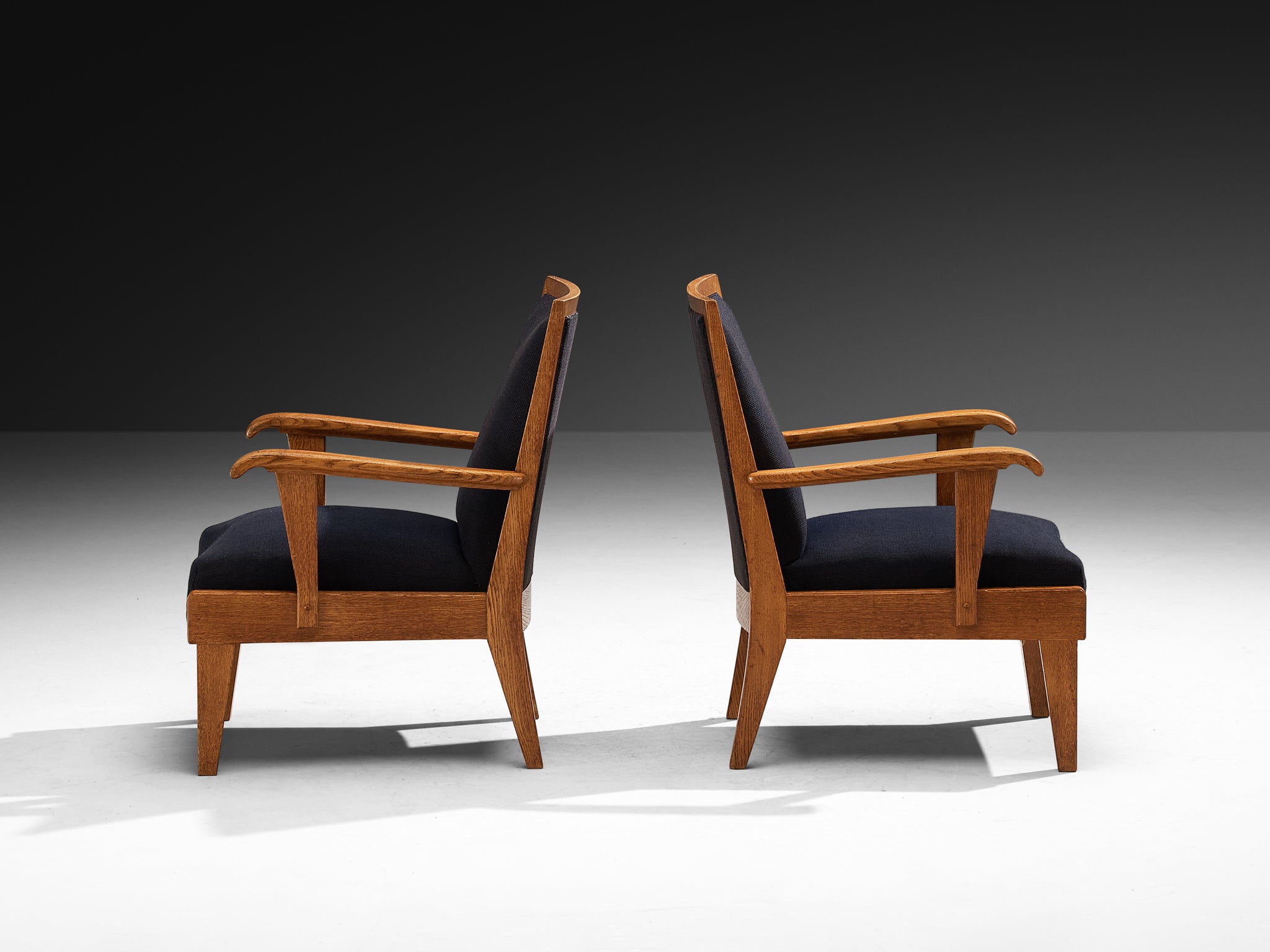 Pair of Hague School H. Pander & Zonen Lounge Chairs in Solid Oak Seating Morentz