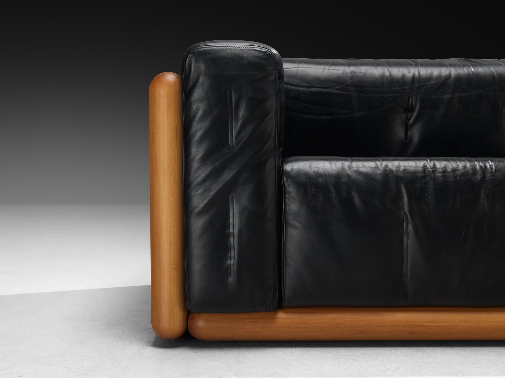 Carlo Scarpa for Simon 'Cornaro' Three-Seat Sofas in Black Leather Seating Morentz