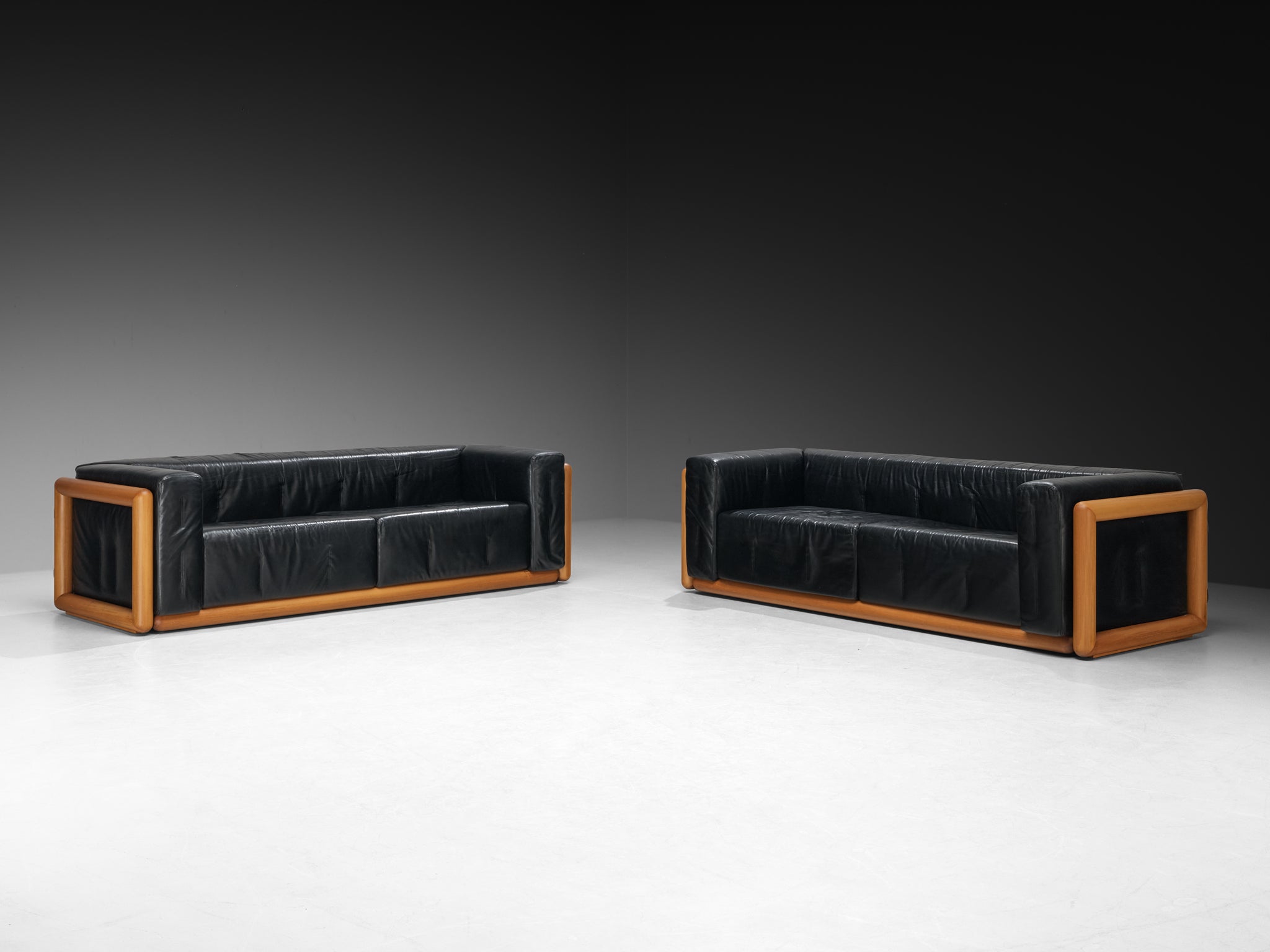 Carlo Scarpa for Simon 'Cornaro' Three-Seat Sofas in Black Leather Seating Morentz