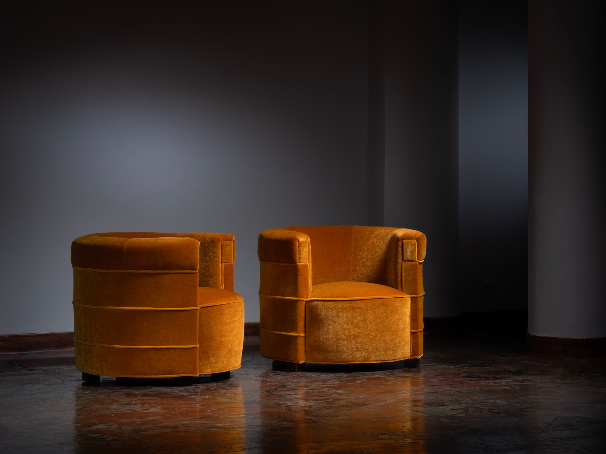 Rare Otto Schulz for Boet Pair of Curved Lounge Chairs in Caramel Mohair Seating Morentz