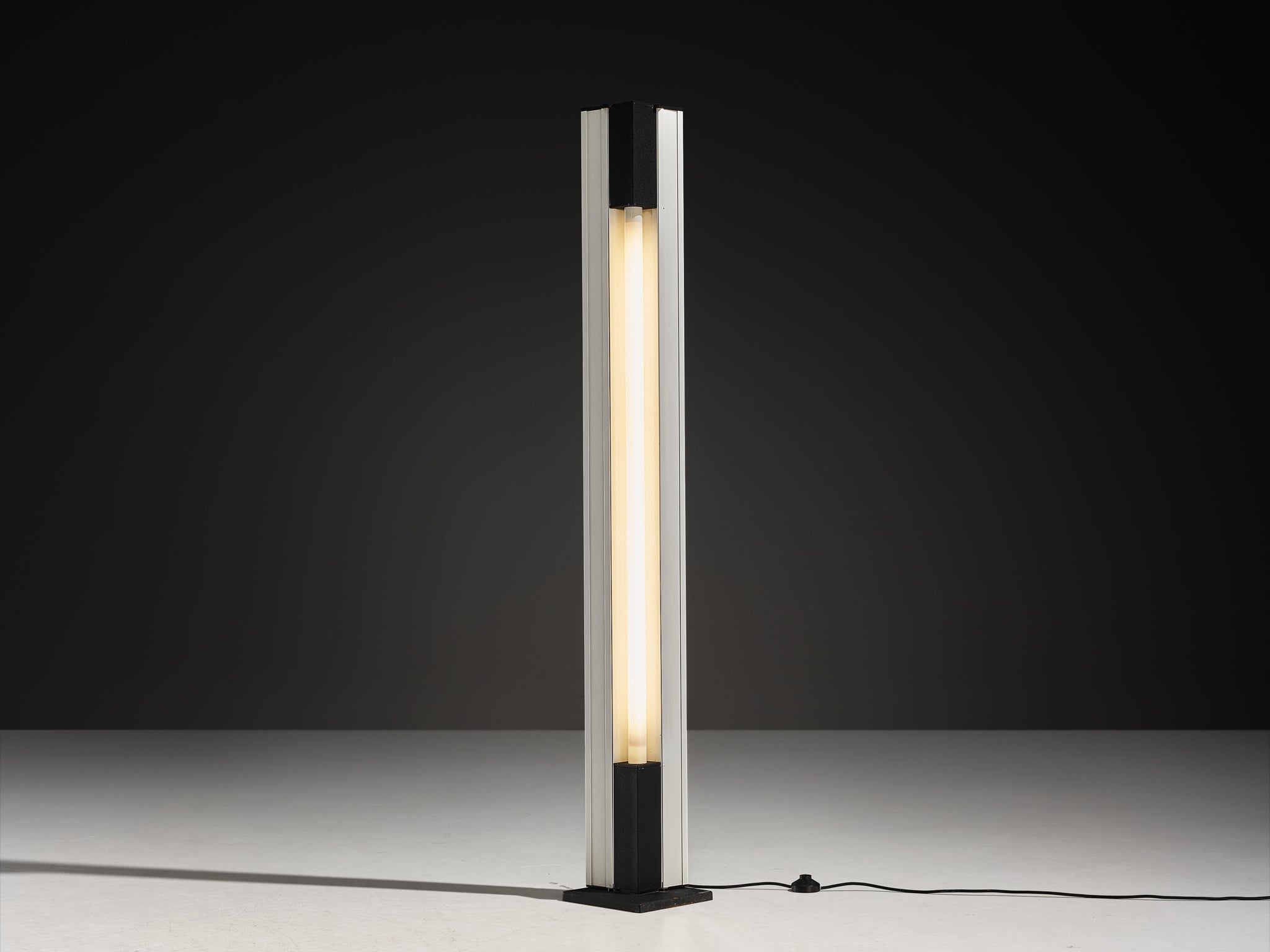 Italian Post-Modern Adjustable Floor Lamp Lighting Morentz
