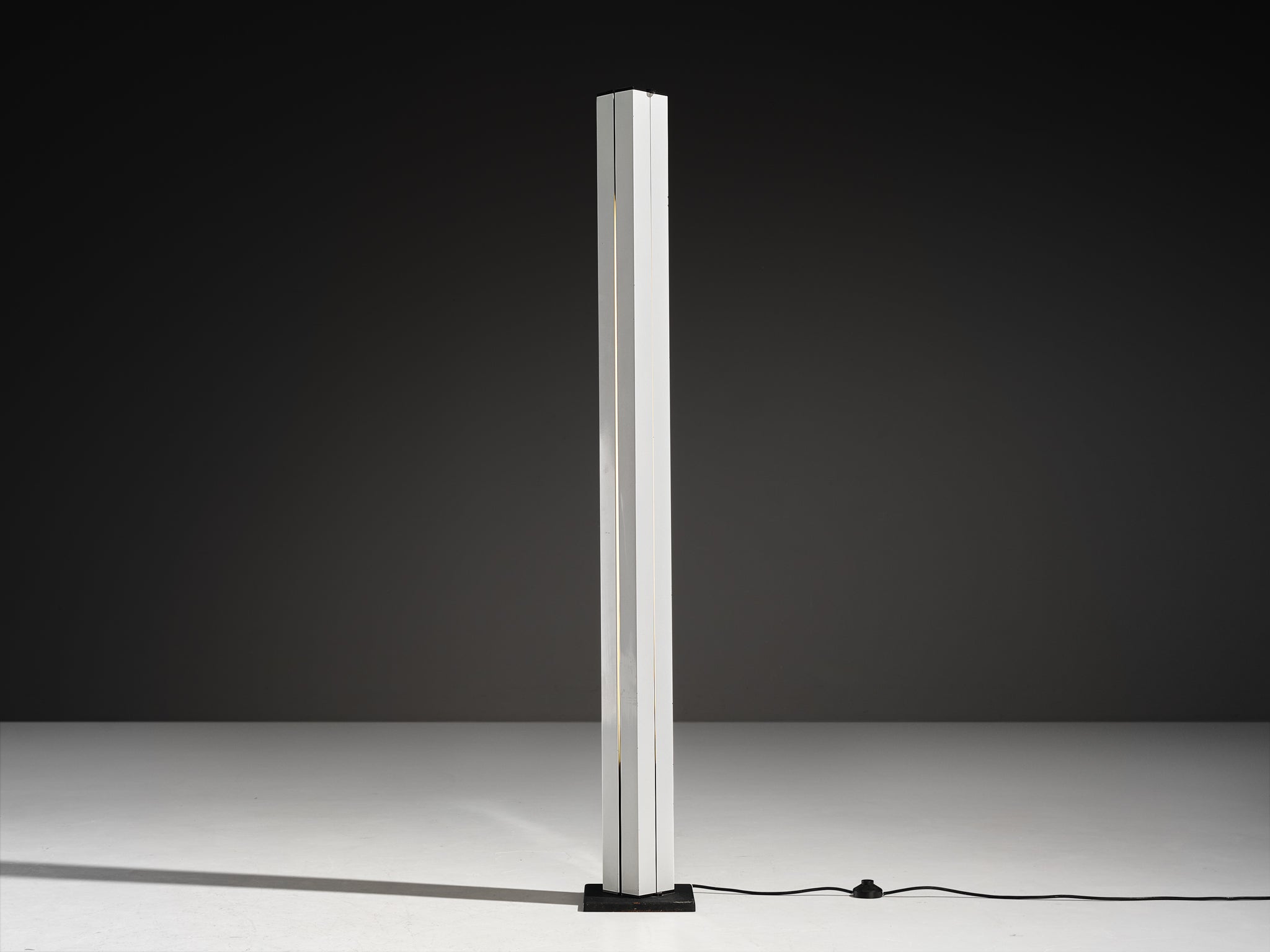 Italian Post-Modern Adjustable Floor Lamp Lighting Morentz