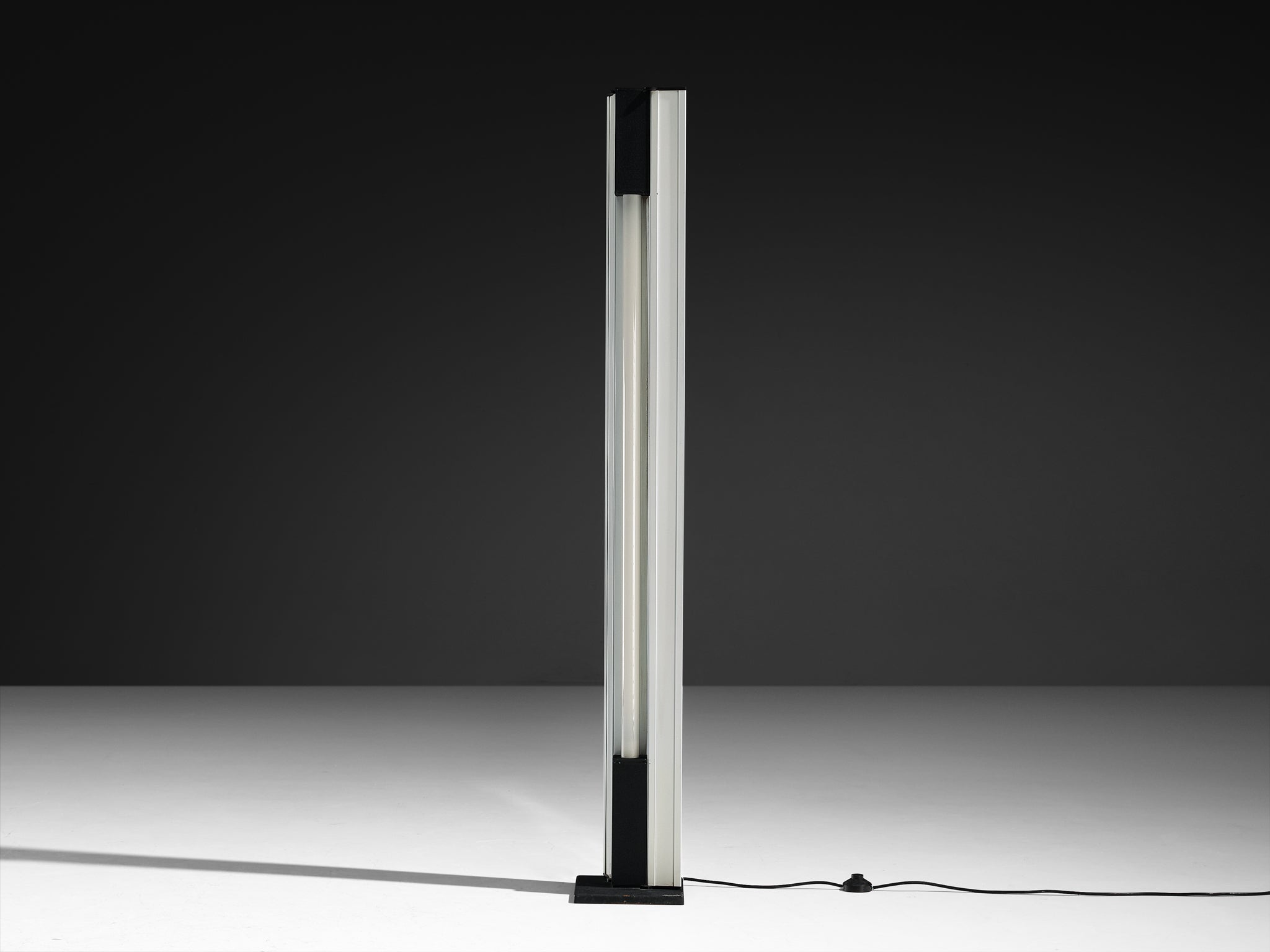 Italian Post-Modern Adjustable Floor Lamp Lighting Morentz