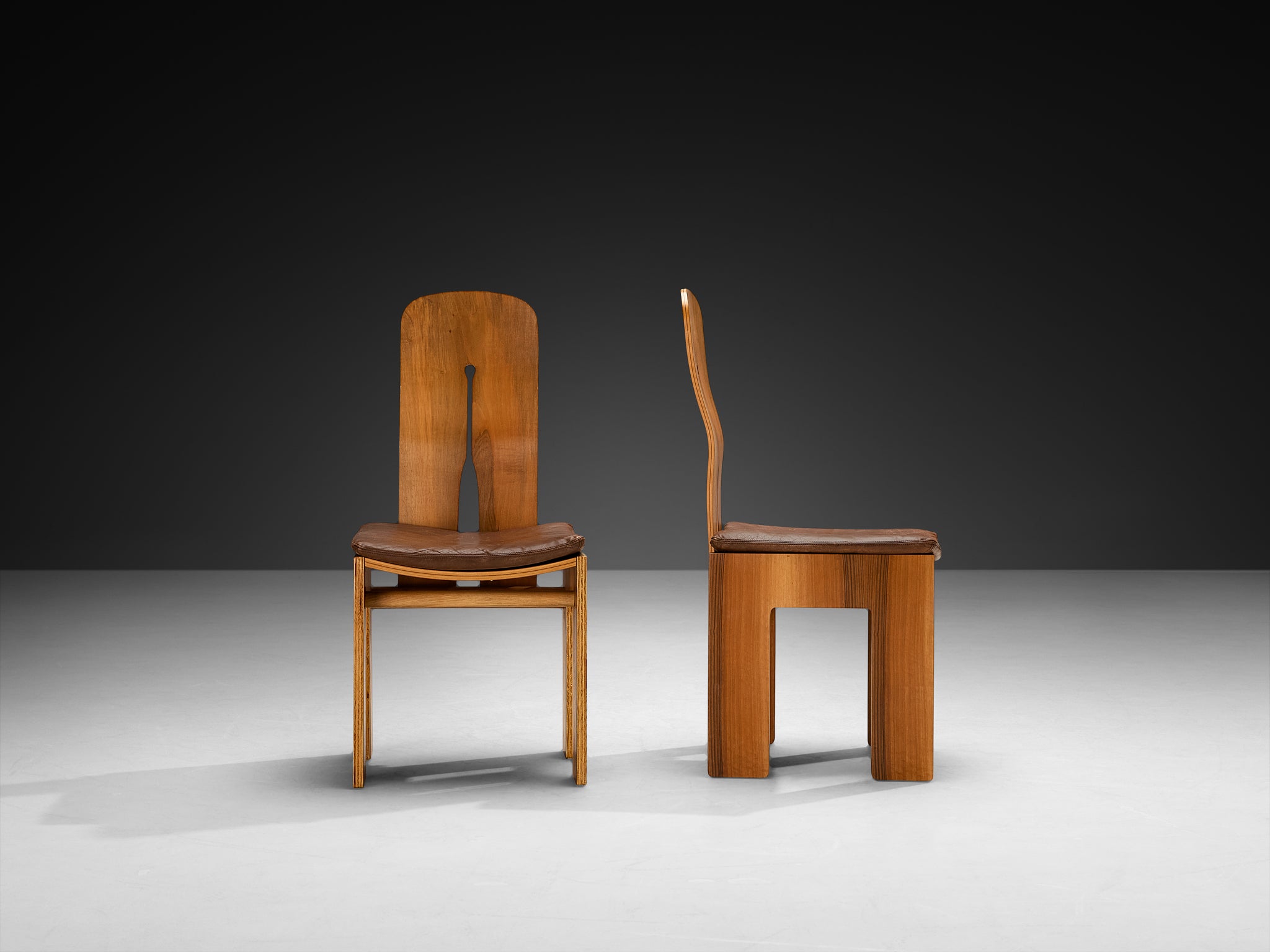 Carlo Scarpa for Bernini Set of Six Dining Chairs in Walnut and Brown Leather