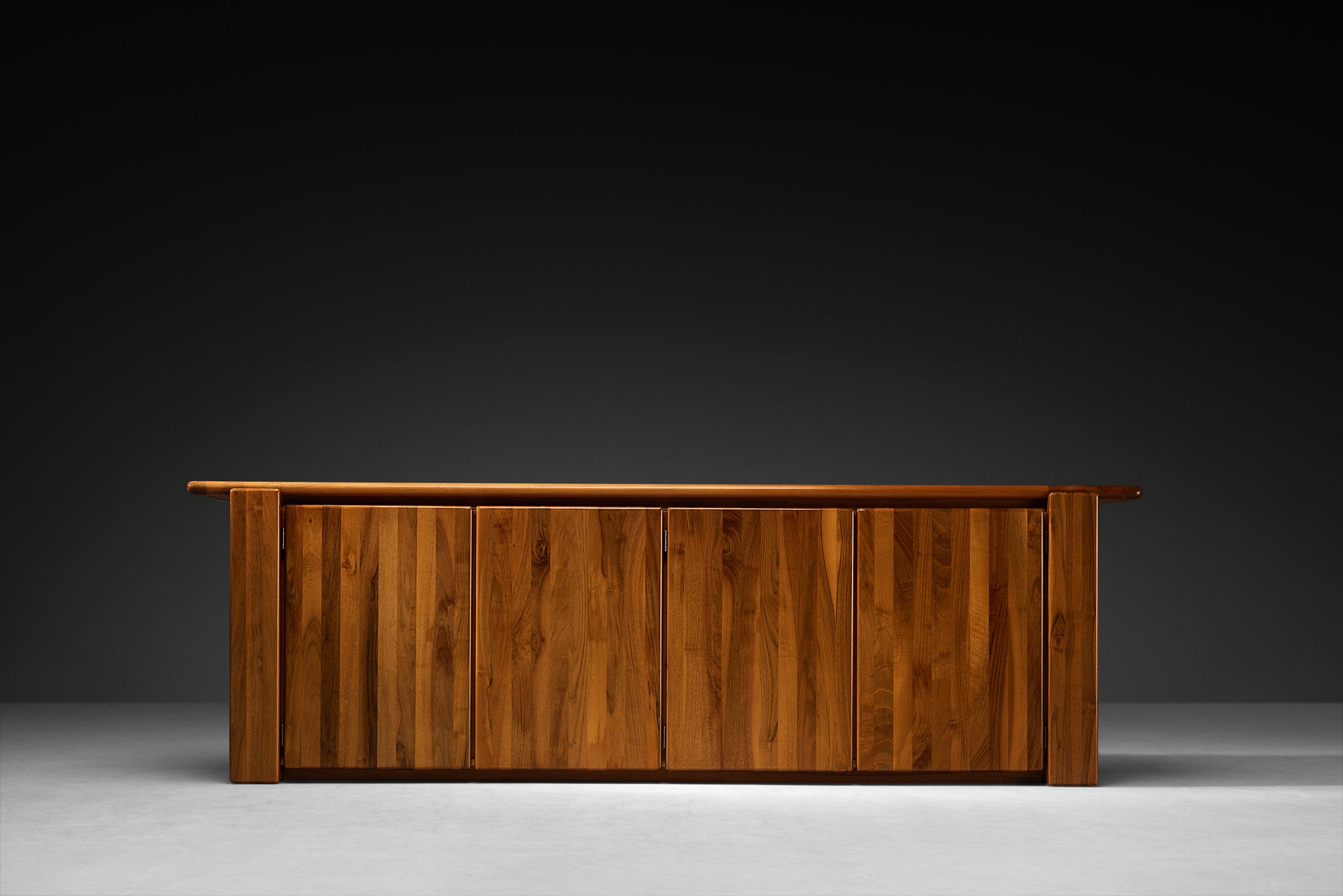 Mario Marenco for Mobil Girgi 'Sapporo' Sideboard in Walnut Case pieces and storage cabinets Morentz