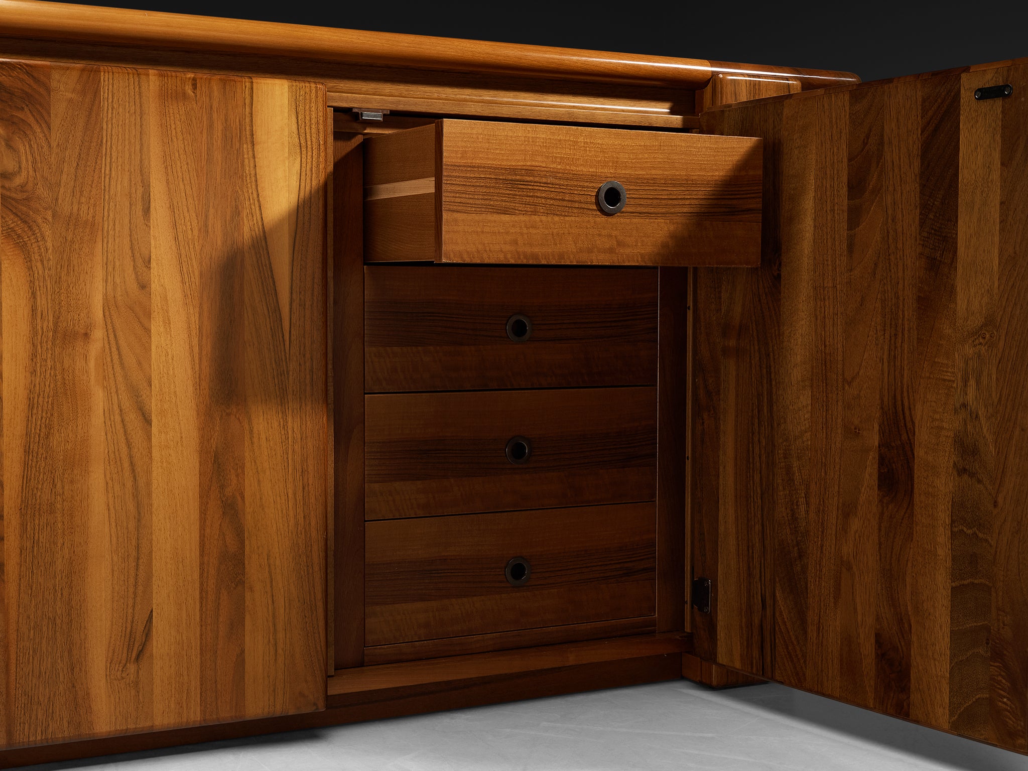Mario Marenco for Mobil Girgi 'Sapporo' Sideboard in Walnut Case pieces and storage cabinets Morentz