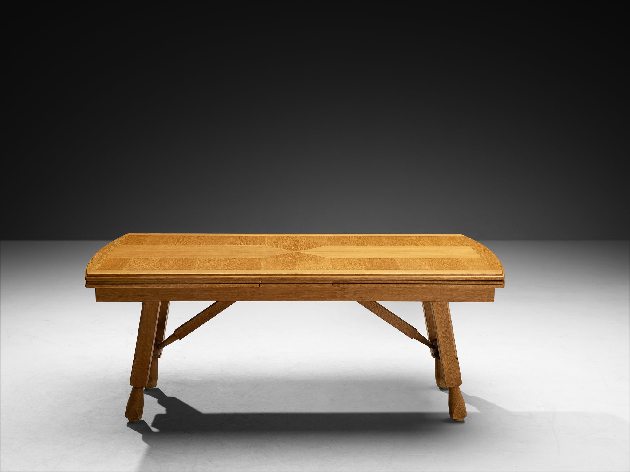 Guillerme & Chambron 'Pétrouille' Extendable Dining Table in Solid Oak