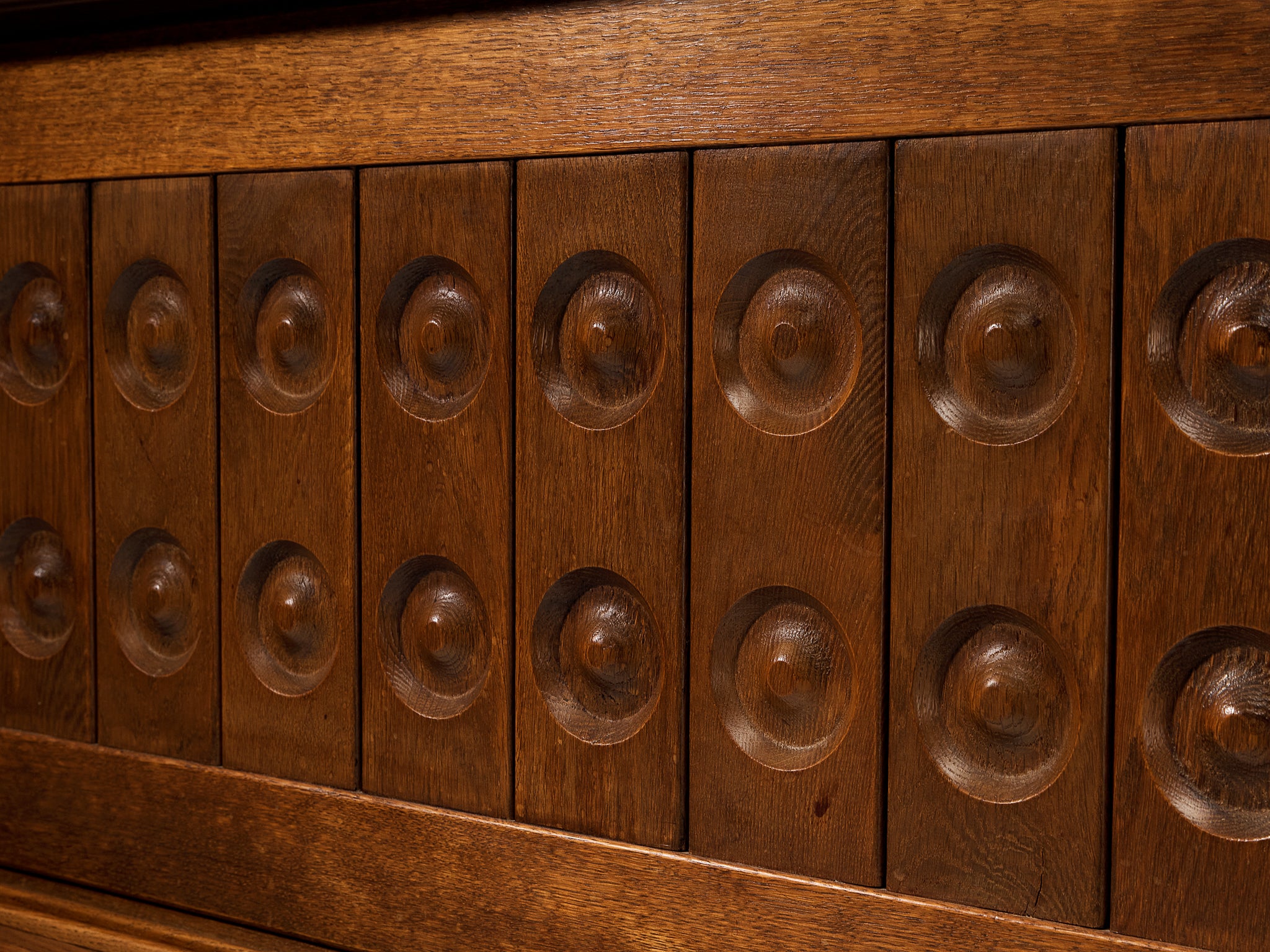 Guillerme et Chambron Sculptural Carved Sideboard in Solid Oak and Brass