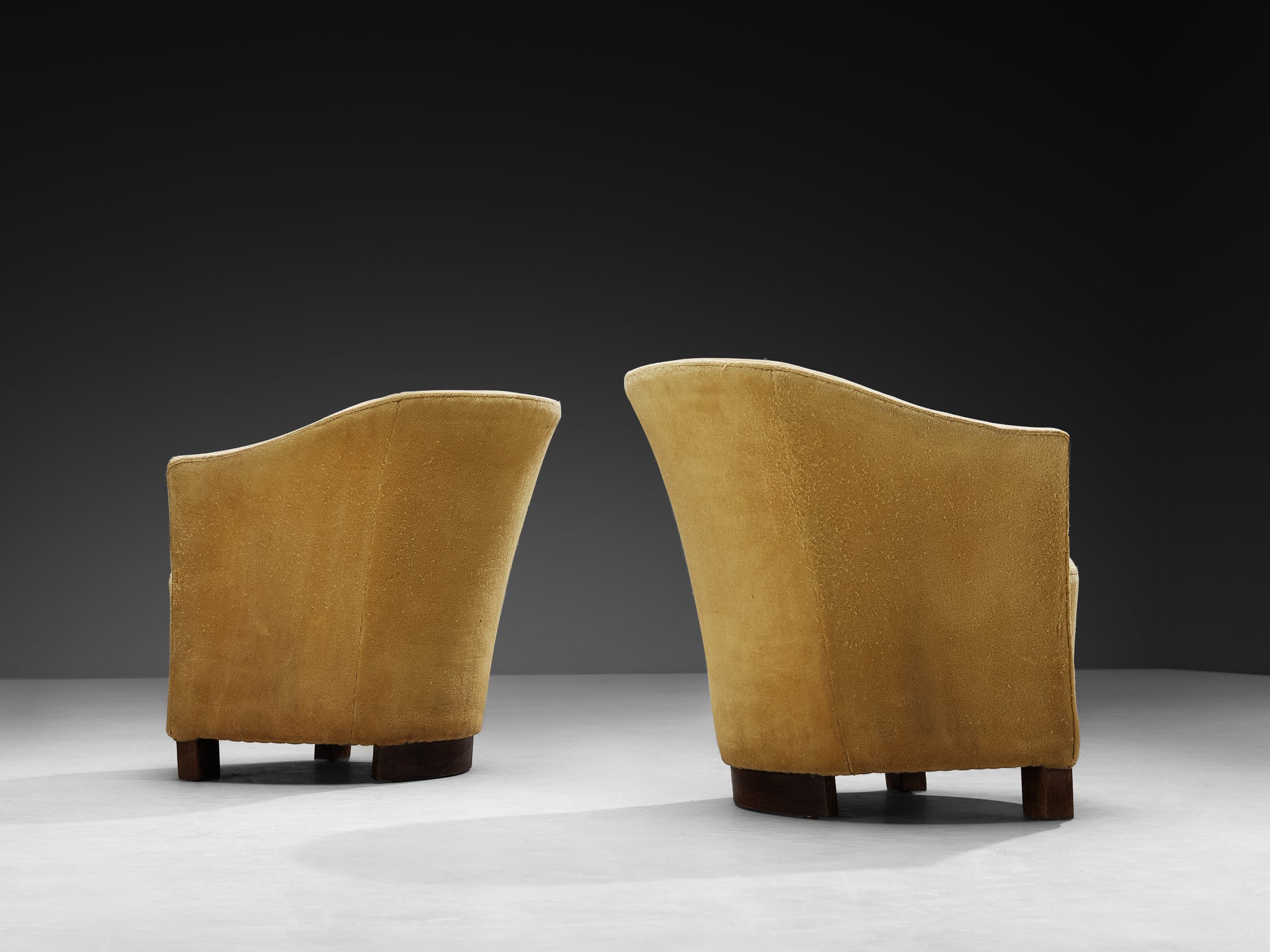 Pair of Art Deco Curved Lounge Chairs in Camel Beige Fabric Seating Morentz