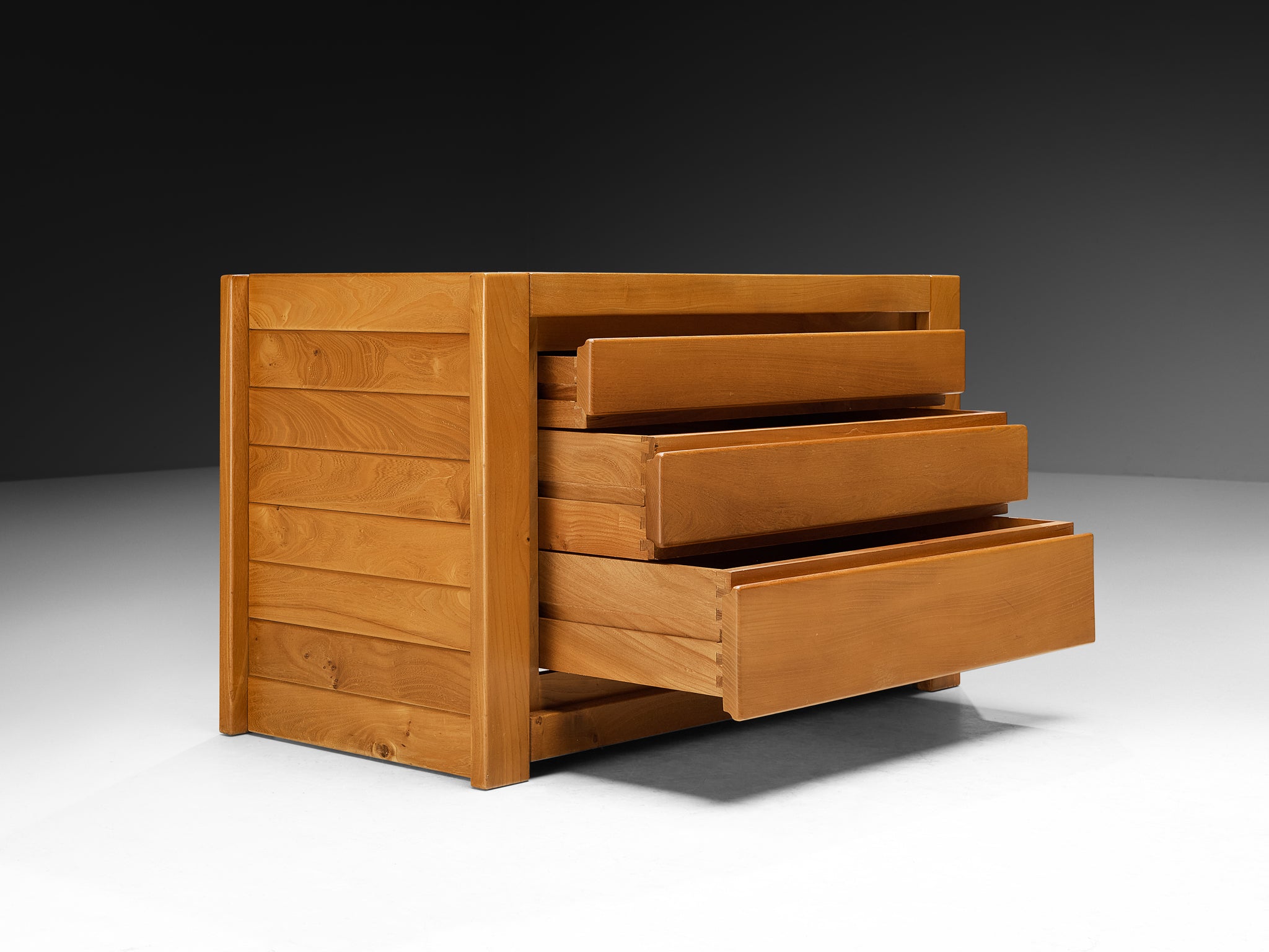 Maison Regain Chest of Drawers in Solid Elm