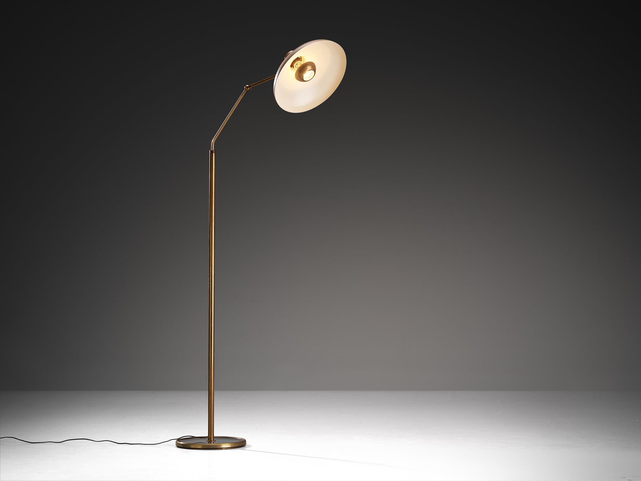 Gio Ponti for Fontana Arte ‘Parco dei Principi’ Floor Lamp with Beige Shade Lighting Morentz