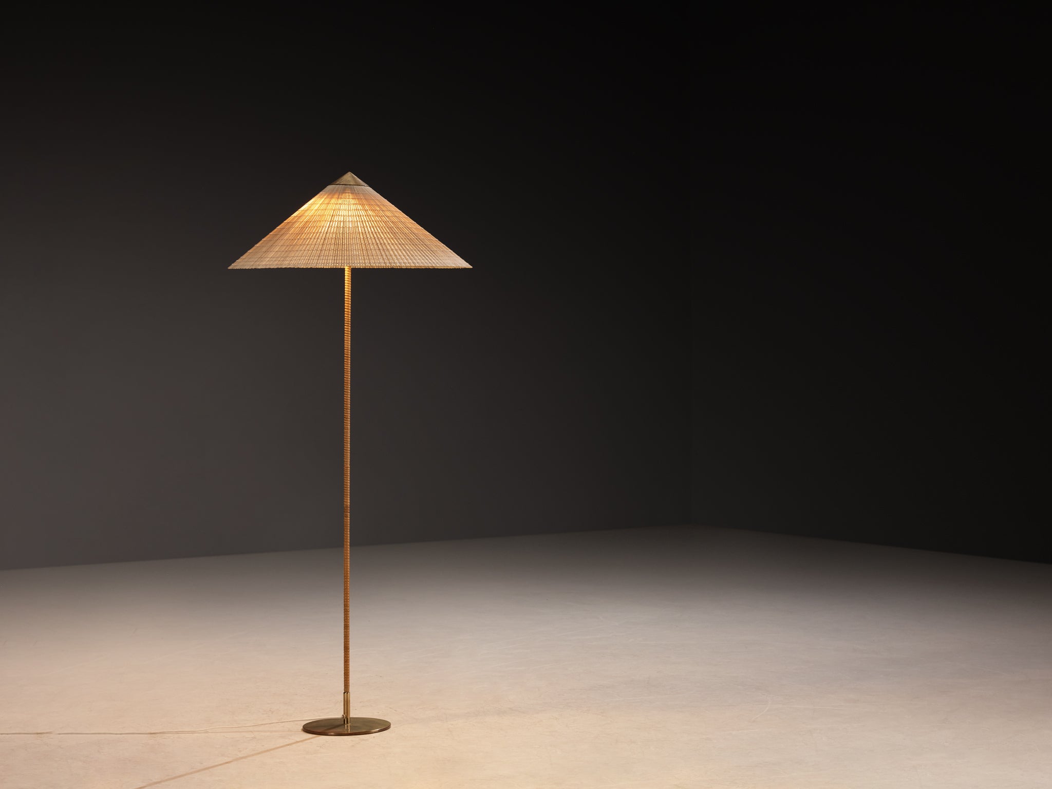 Paavo Tynell for Taito Oy '9602' Chinese Hat Floor Lamp in Cane and Brass Lighting Morentz