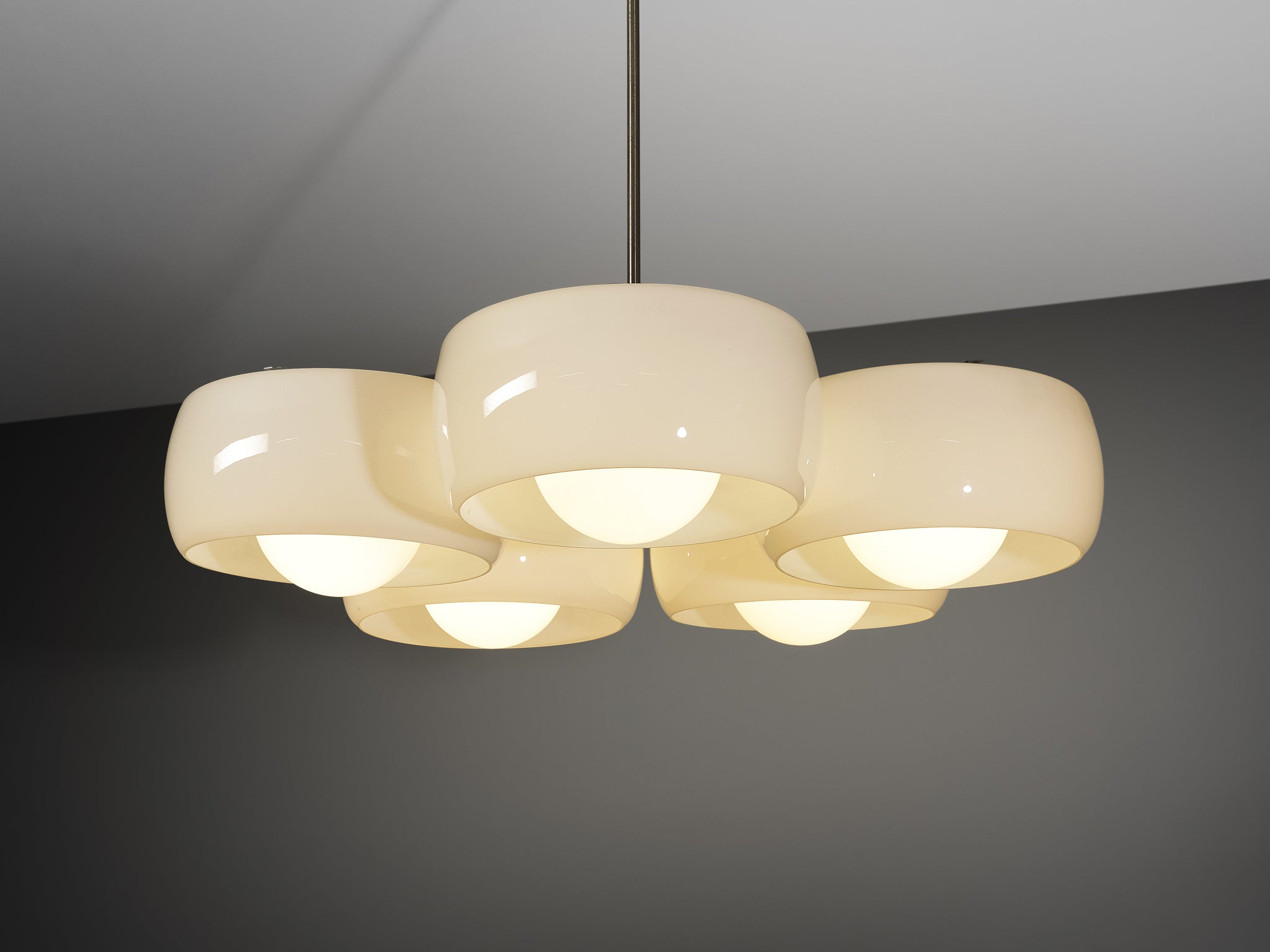 Vico Magistretti for Artemide ‘Pentaclinio’ Chandelier in Opaline Glass Lighting Morentz