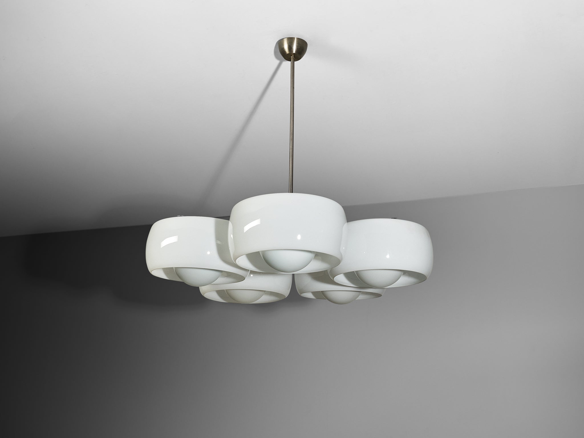 Vico Magistretti for Artemide ‘Pentaclinio’ Chandelier in Opaline Glass Lighting Morentz
