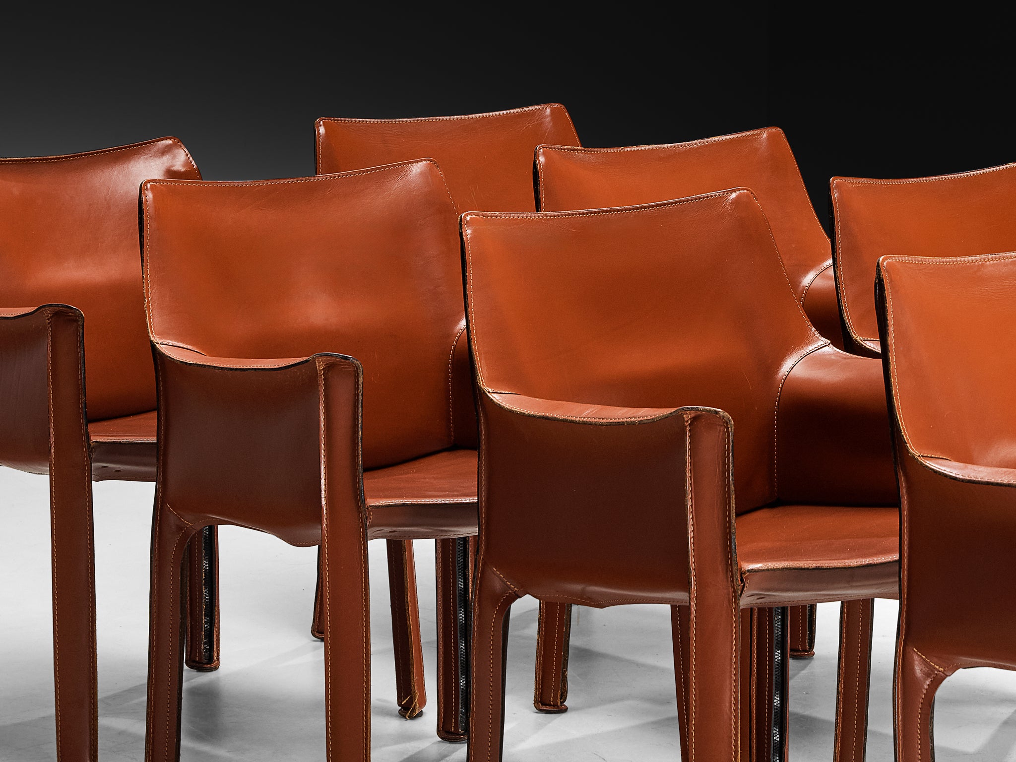 Mario Bellini for Cassina Set of Twelve 'CAB 413' Dining Chairs in Leather Seating Morentz