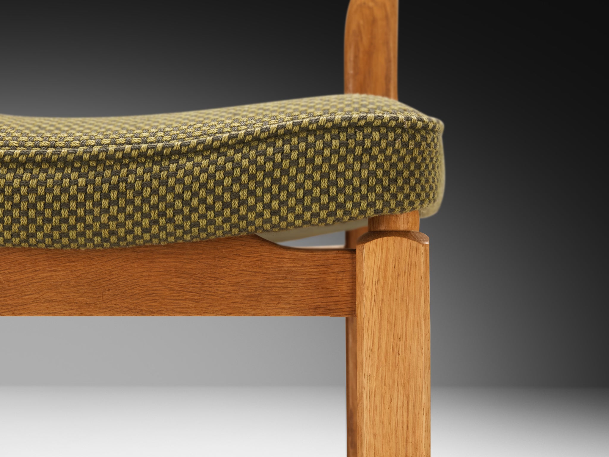 Guillerme & Chambron 'Lorraine' Dining Chairs in Solid Oak Seating Morentz